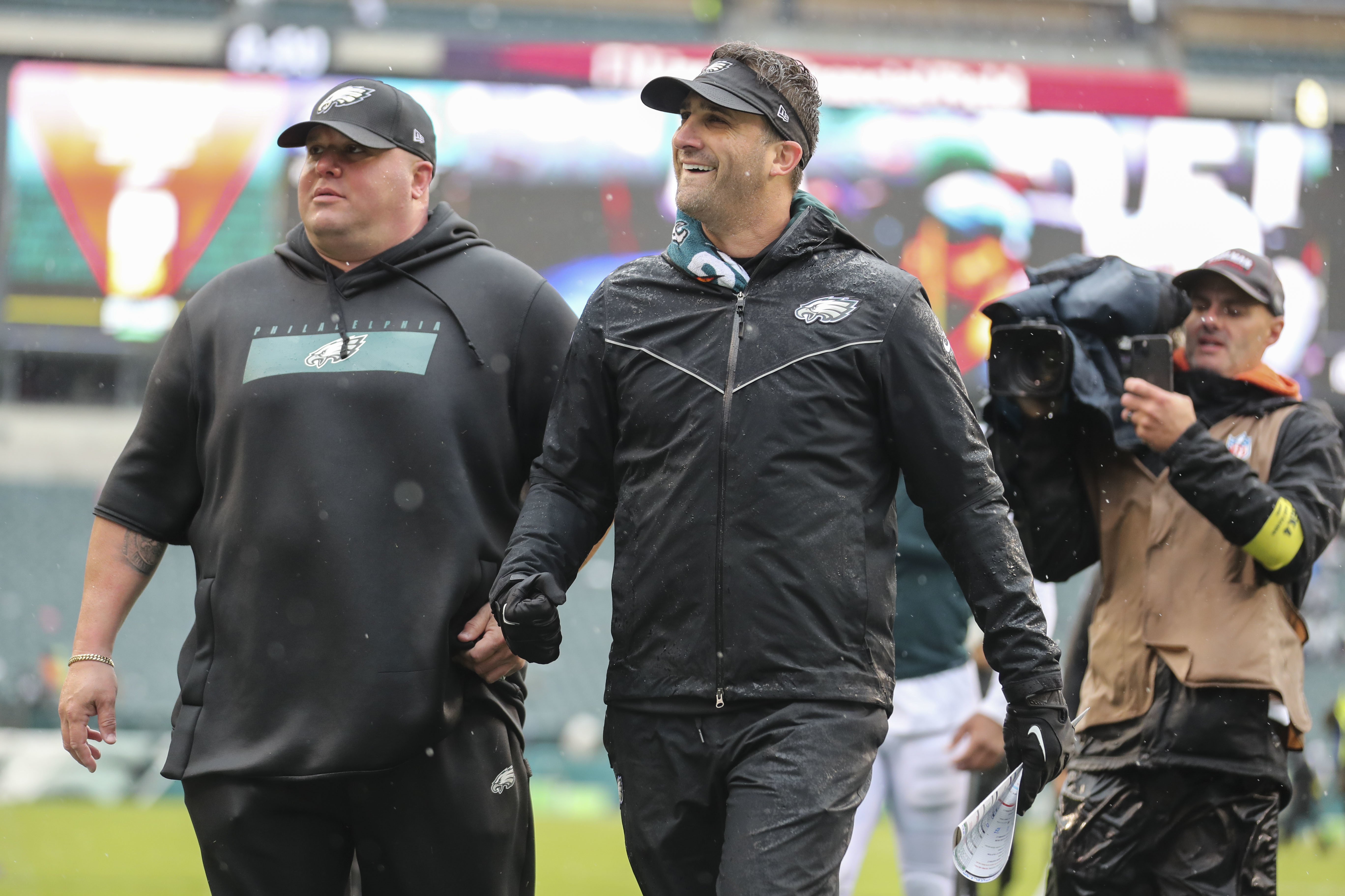 Eagles-Jags update: CB Darius Slay (forearm), OT Jordan Mailata (shoulder)  return for second half