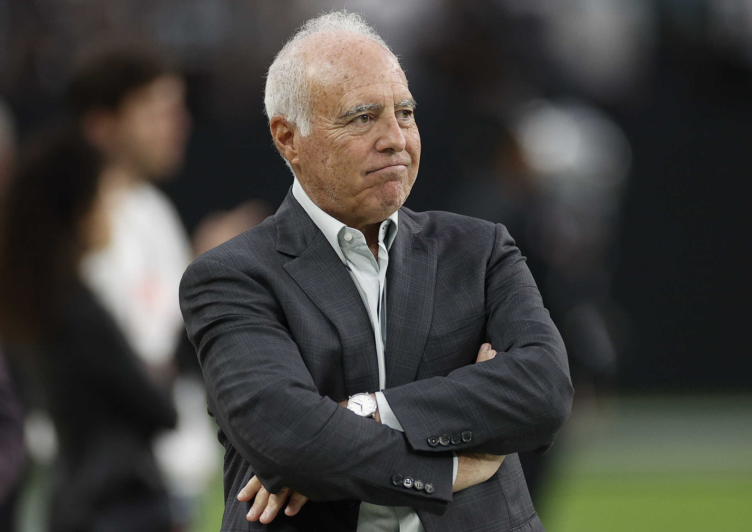 Jeffrey Lurie claims not to be the meddlesome Eagles owner others describe