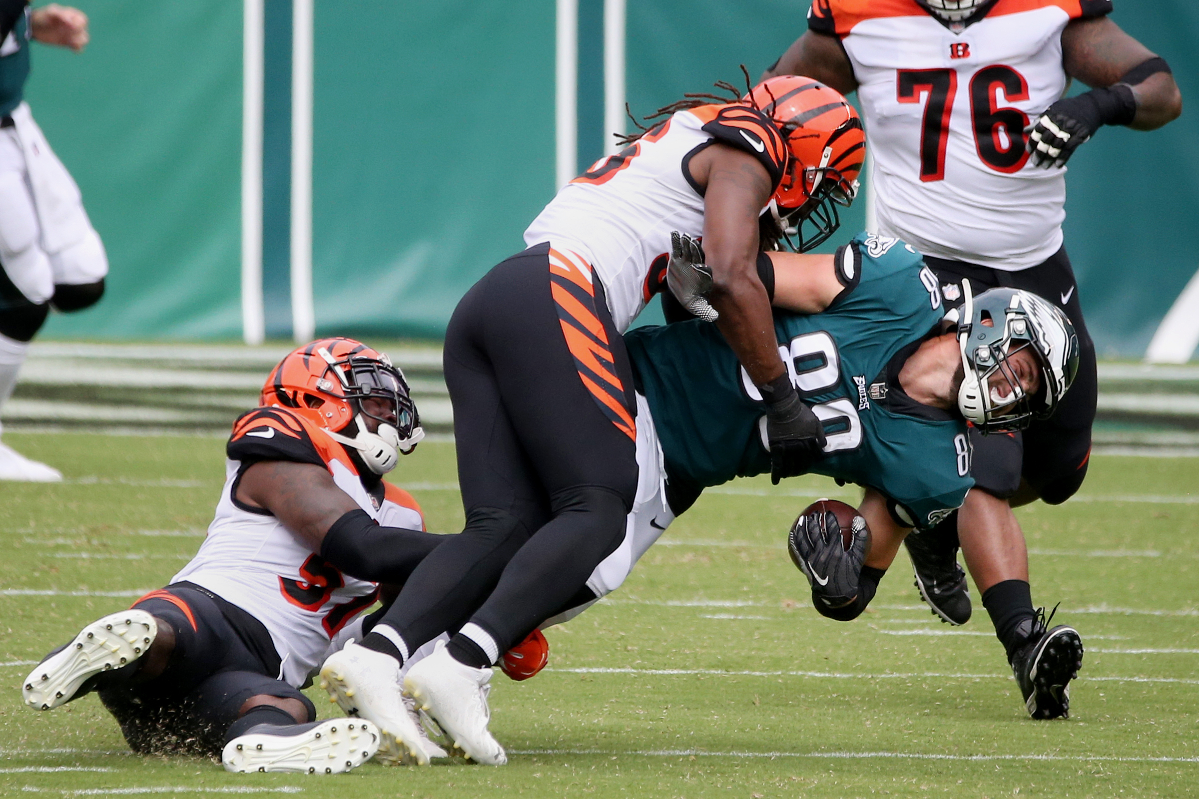 Eagles, Bengals Sputter to First Tie in Six Years