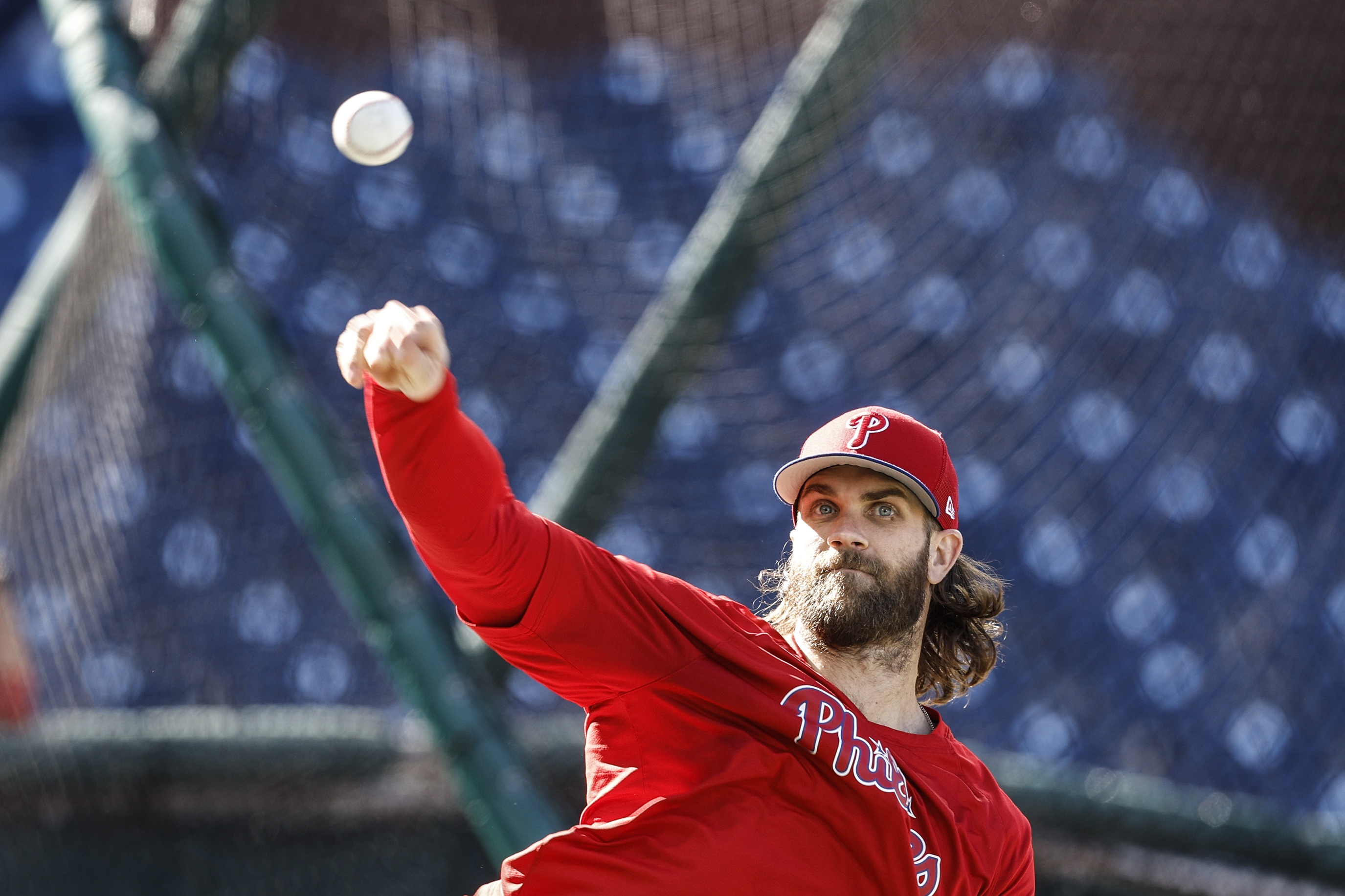 William Penn at Philly City Hall won't get Phillies gear - CBS Philadelphia