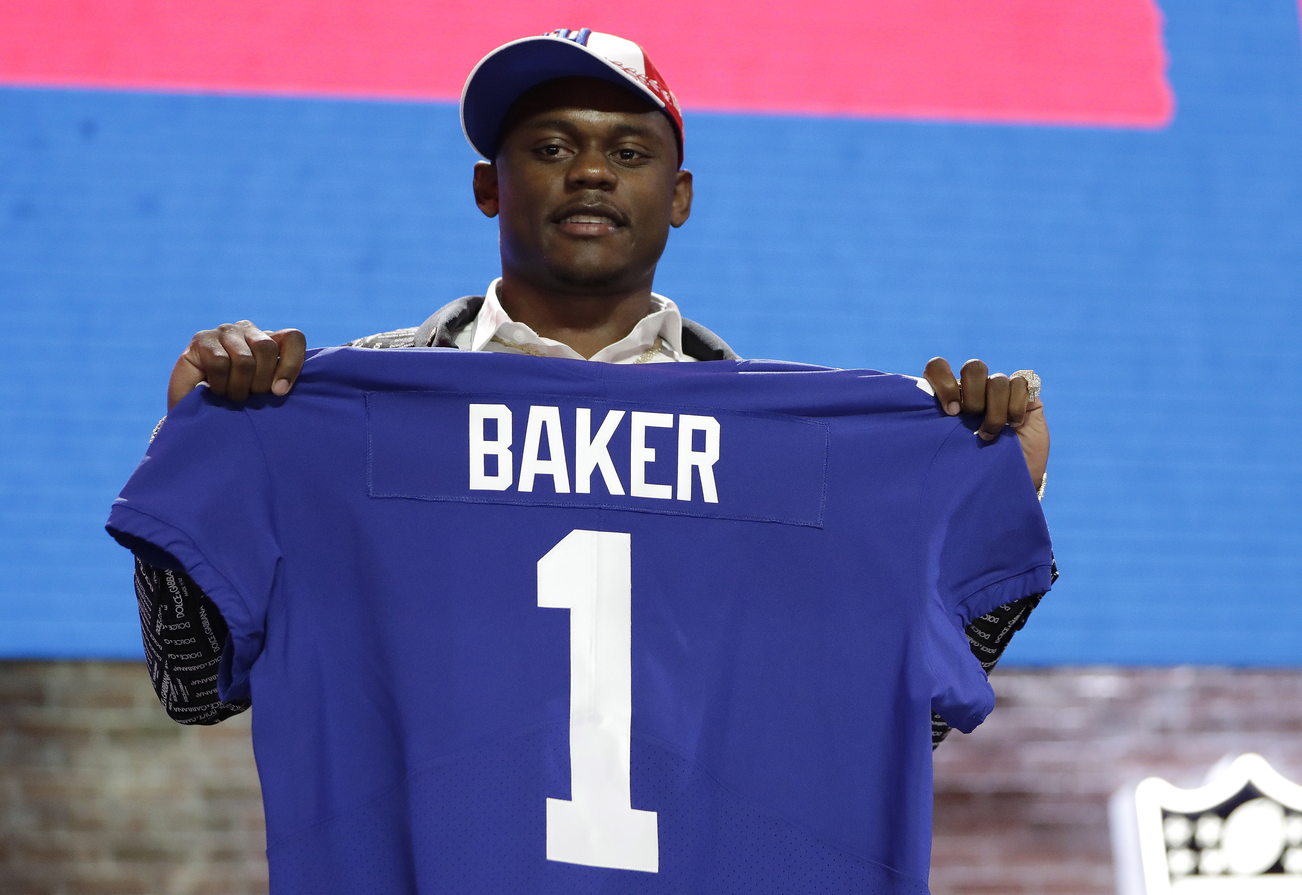 Giants cornerback DeAndre Baker surrenders to police in armed robbery case