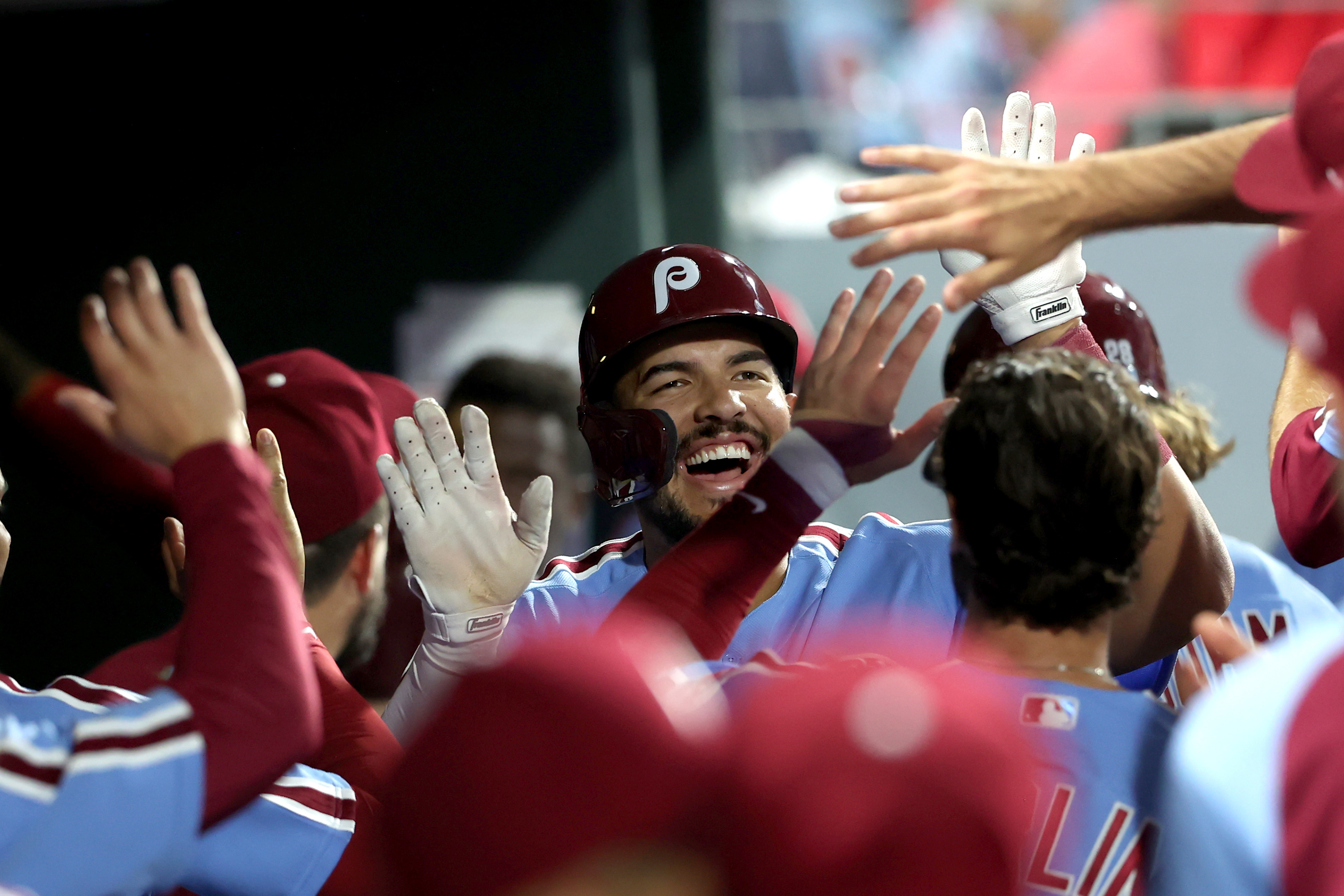 Darick Hall gets career hit #3, which also happens to be his 3rd career  homer to put the Phillies up 4-3 : r/baseball
