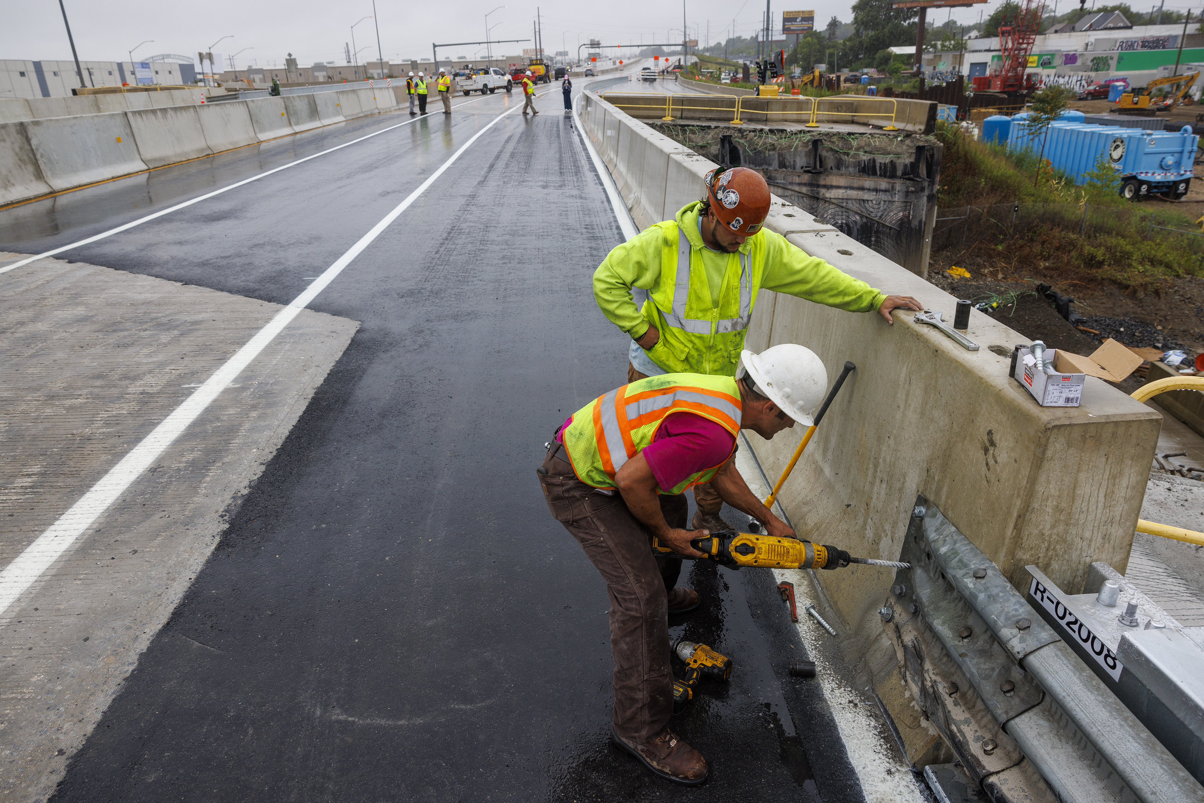 Philly Fire Dept. & team mascots celebrate the reopening of temporary lanes  after I-95 collapse 