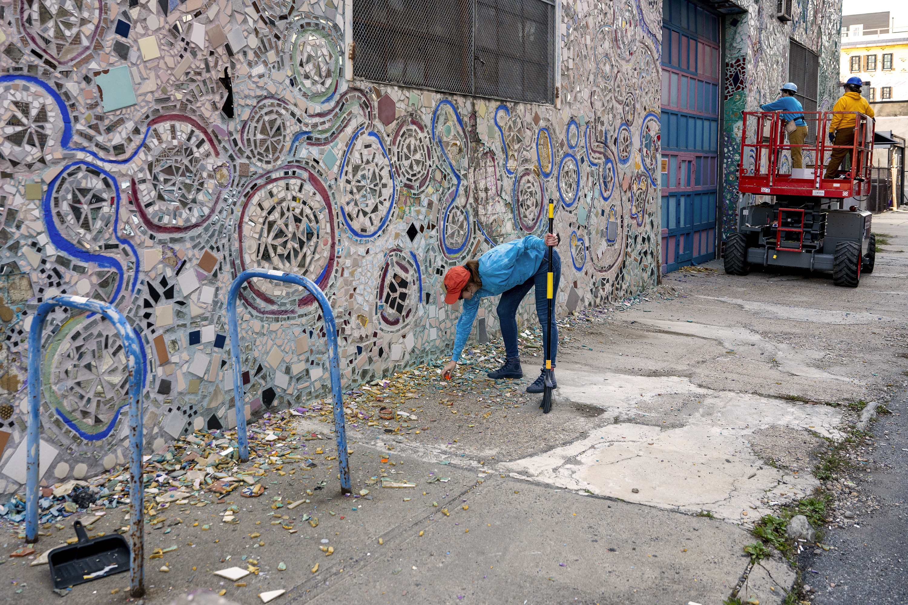 Philly mural artist is bringing back the golden days of Dunder