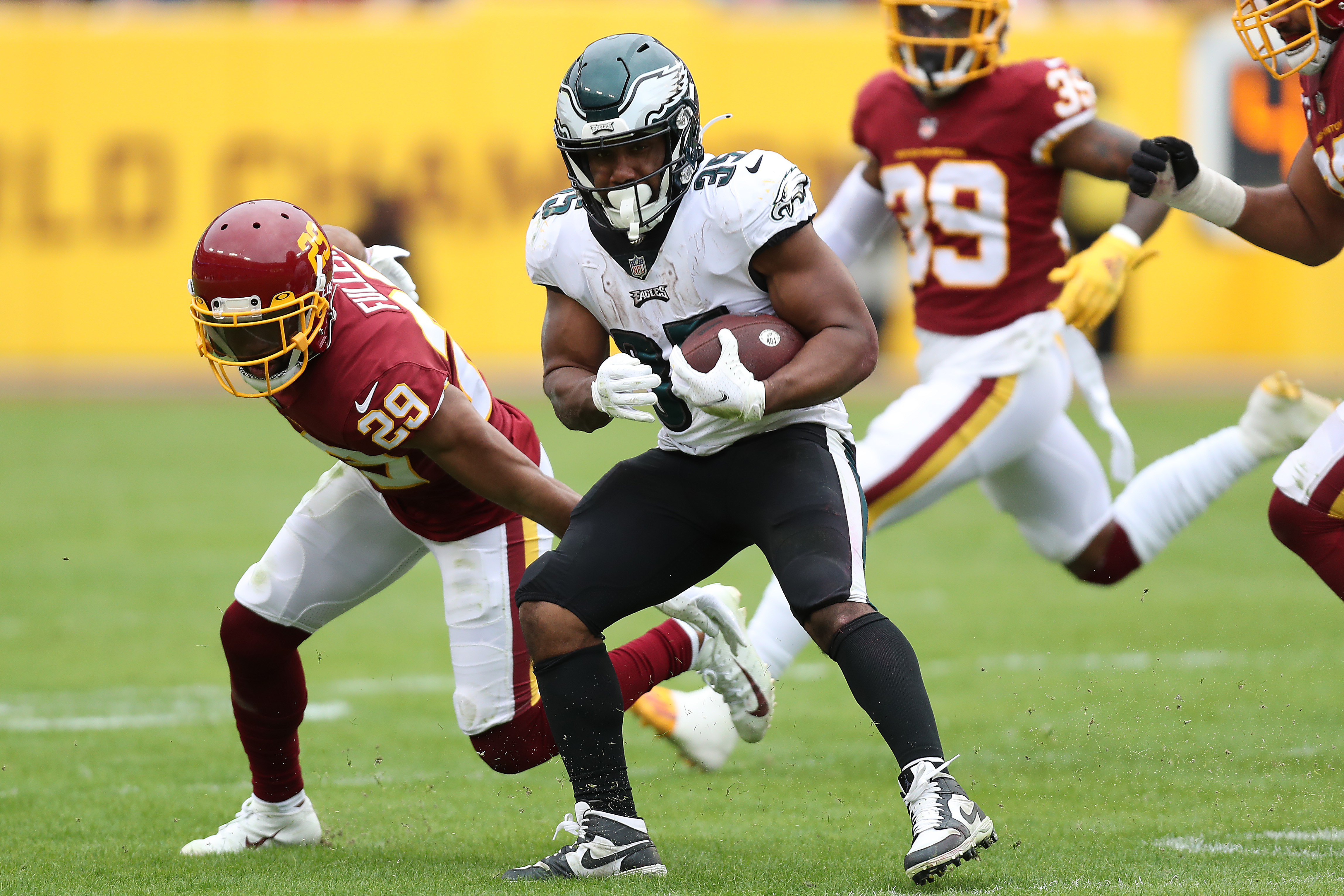 Eagles-Washington analysis: Rodney McLeod seals the win with an  interception, Boston Scott shines