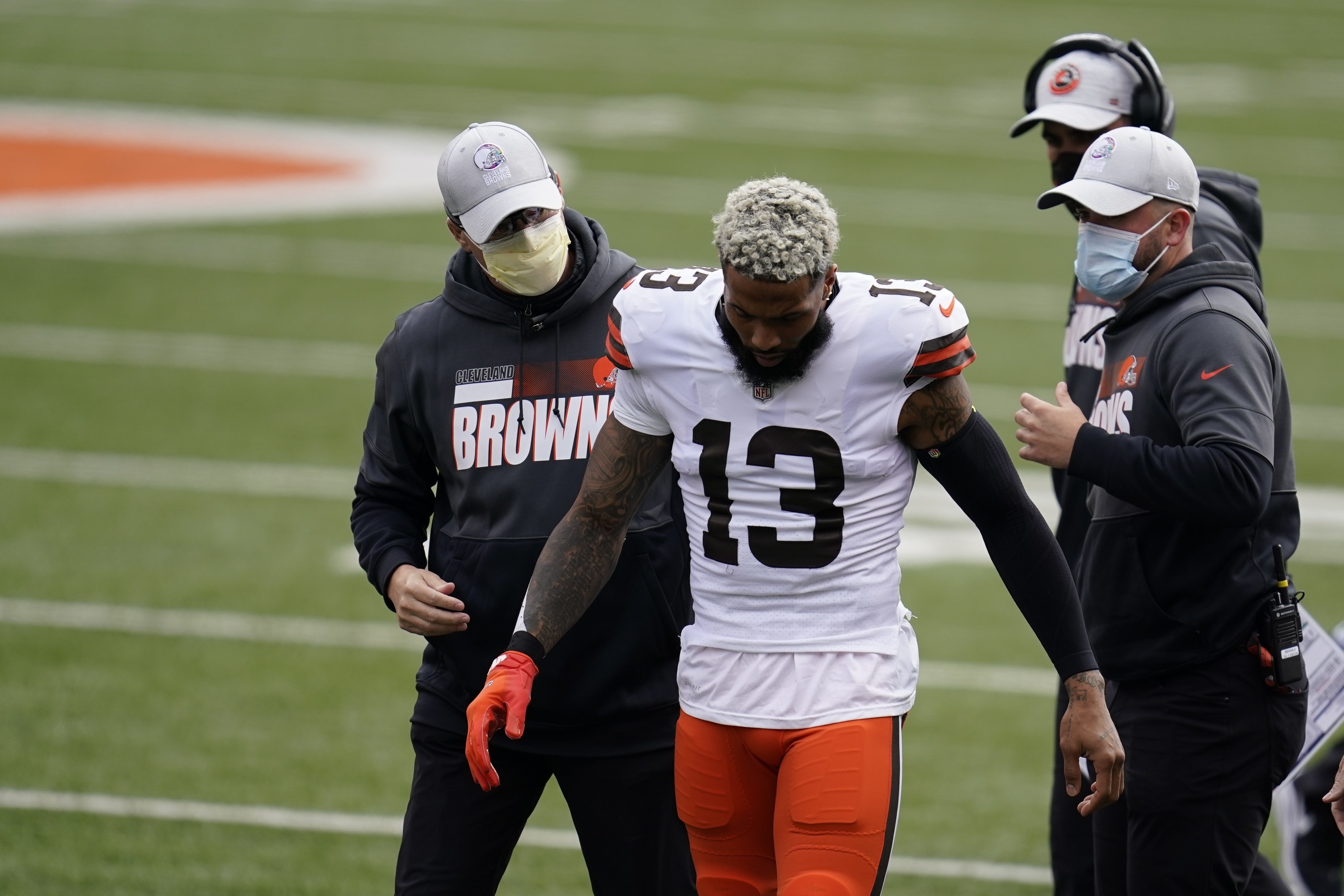 Cleveland Browns: Odell Beckham Jr. done for season with ACL