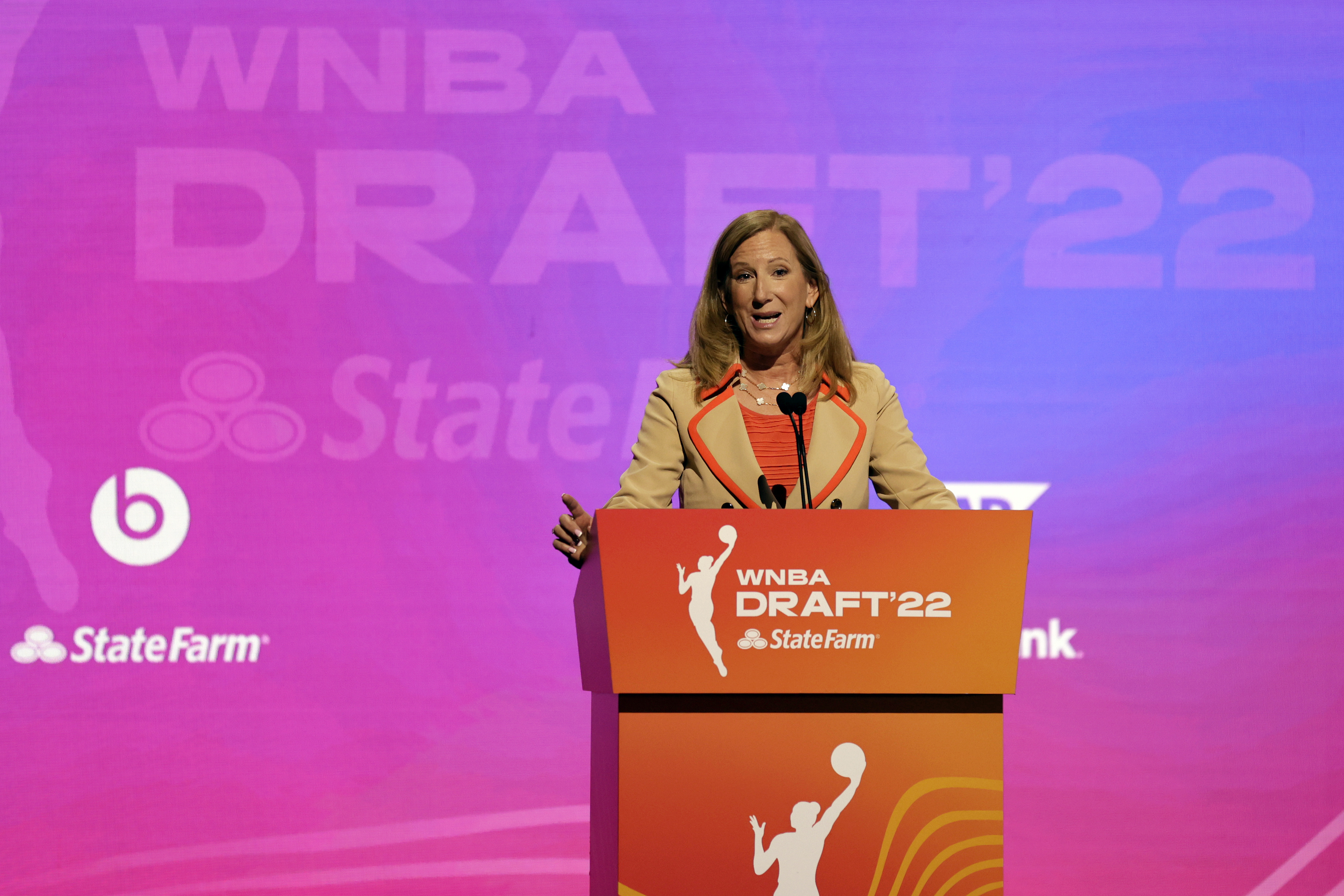 WNBA evaluating plans for expansion: commissioner, Sports