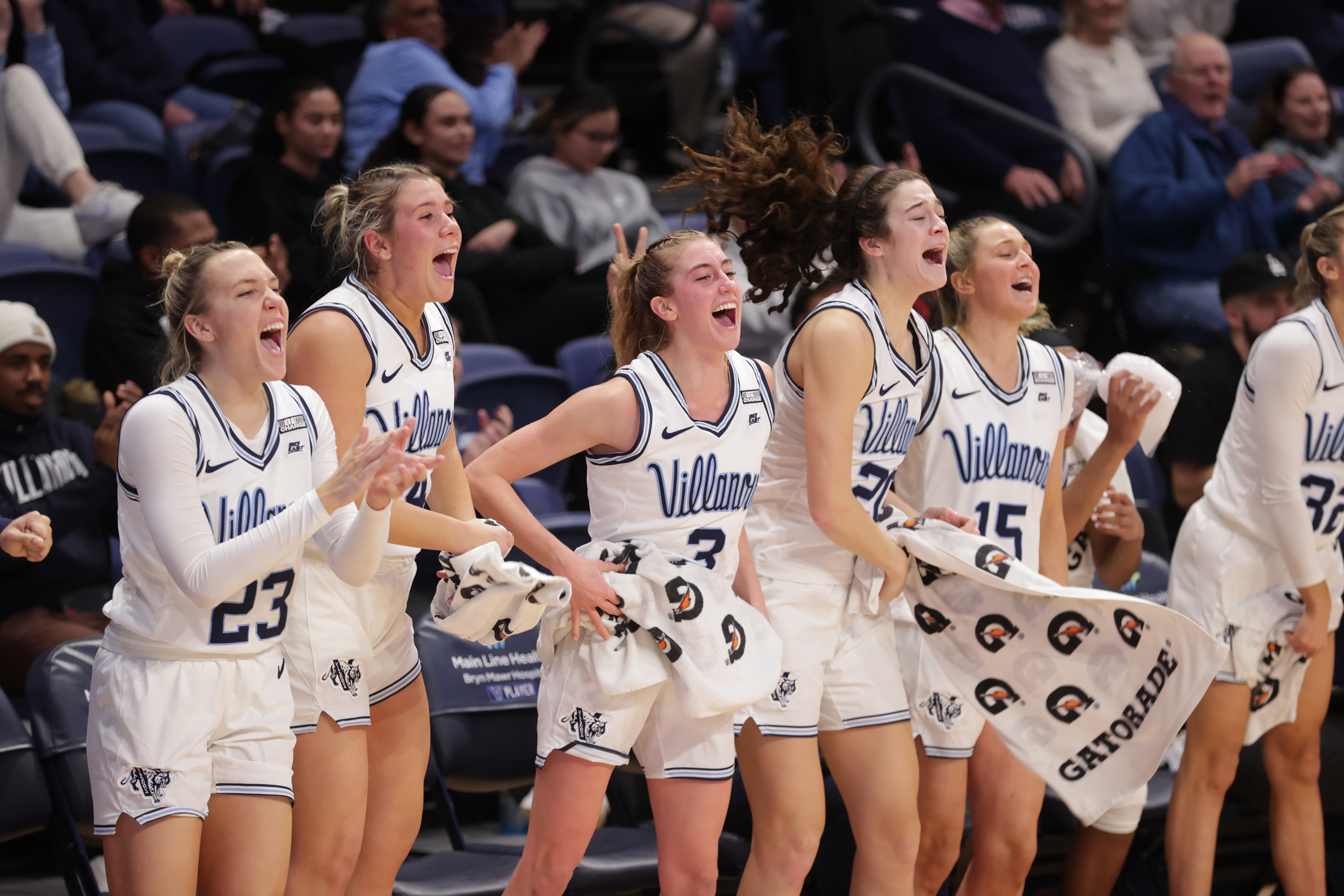 Photos of Villanova's 76-38 victory over Xavier