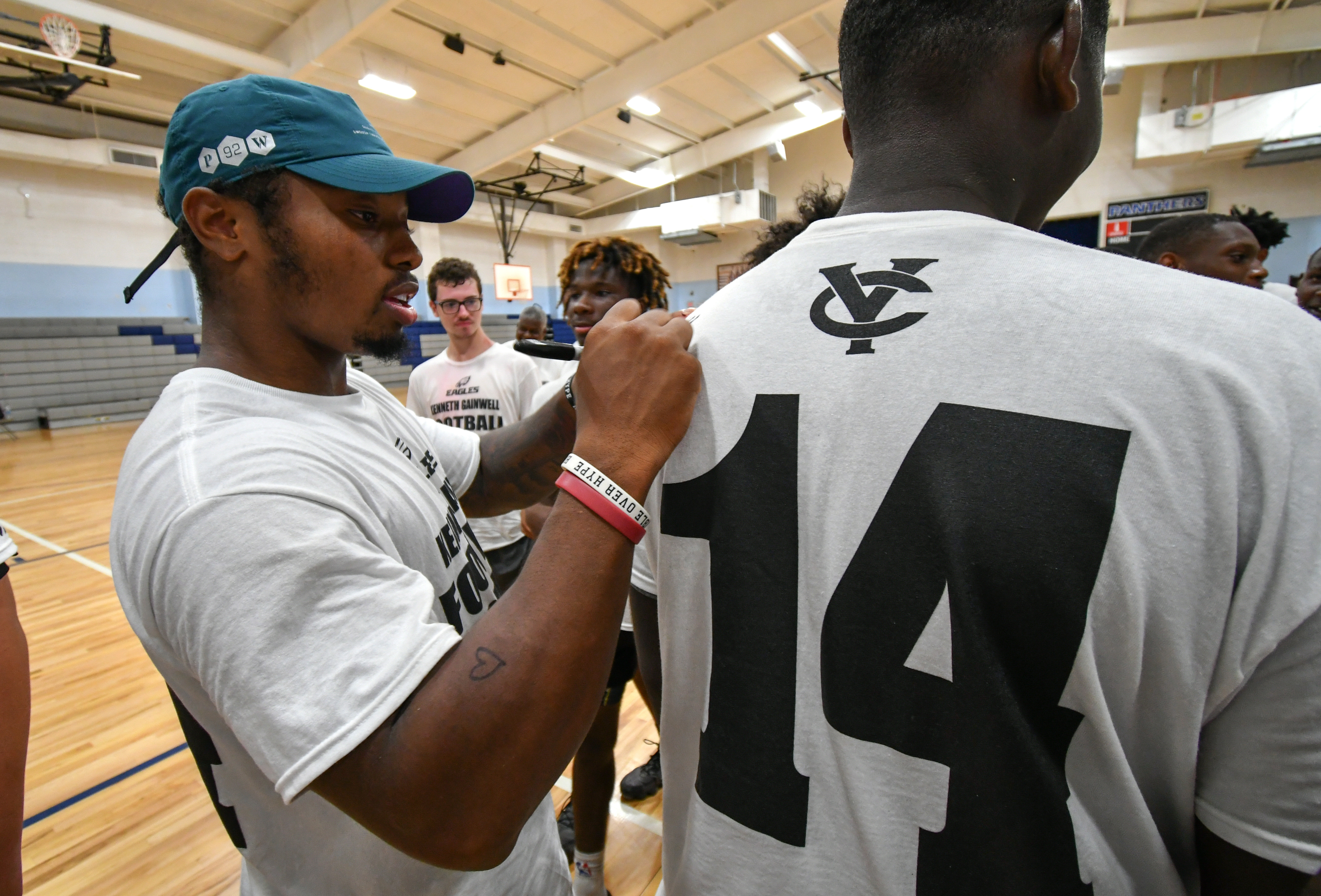 We have our first spotting of “Long Cox” in Eagles jerseys - Bleeding Green  Nation