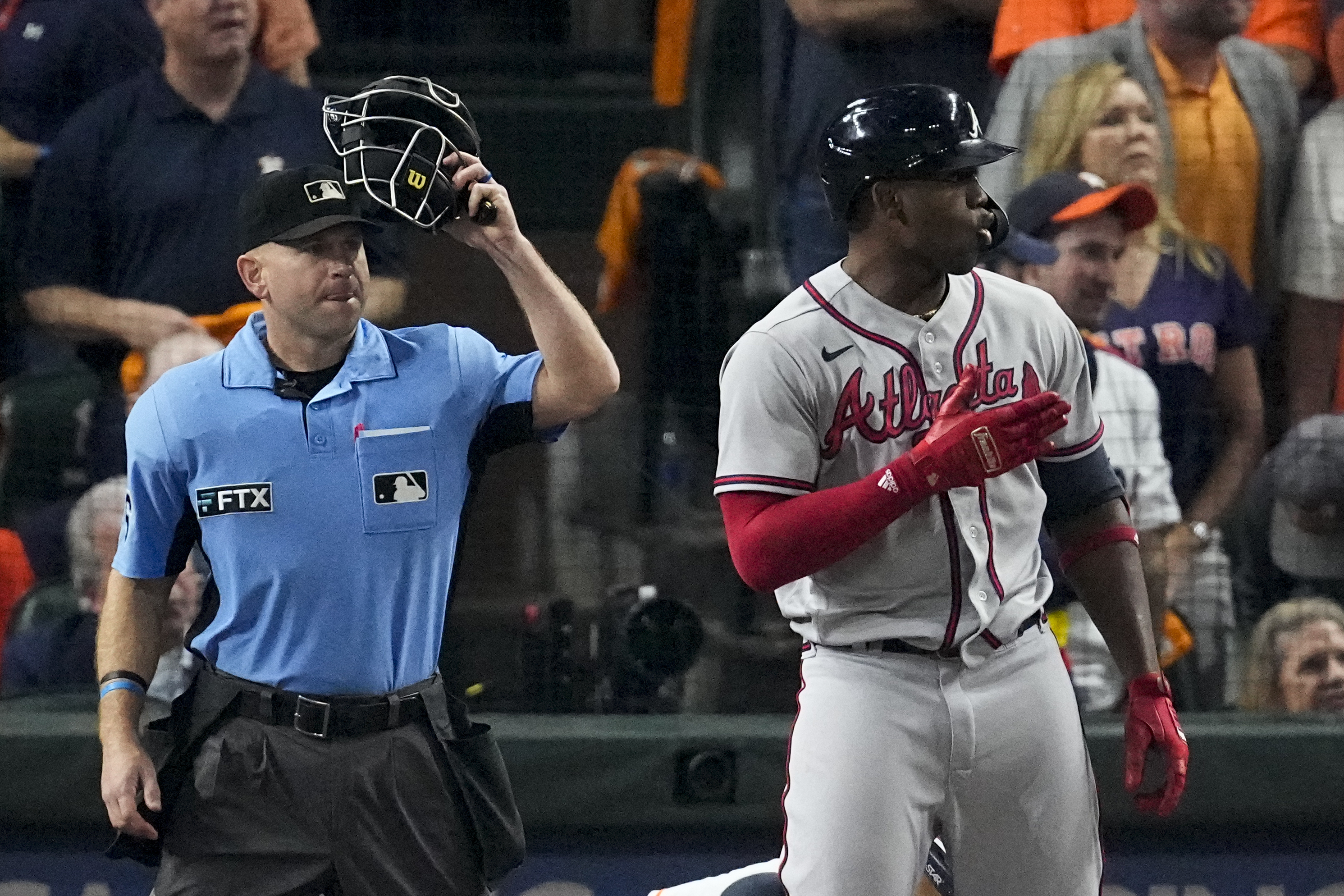 Braves rout Astros, win first World Series title since 1995