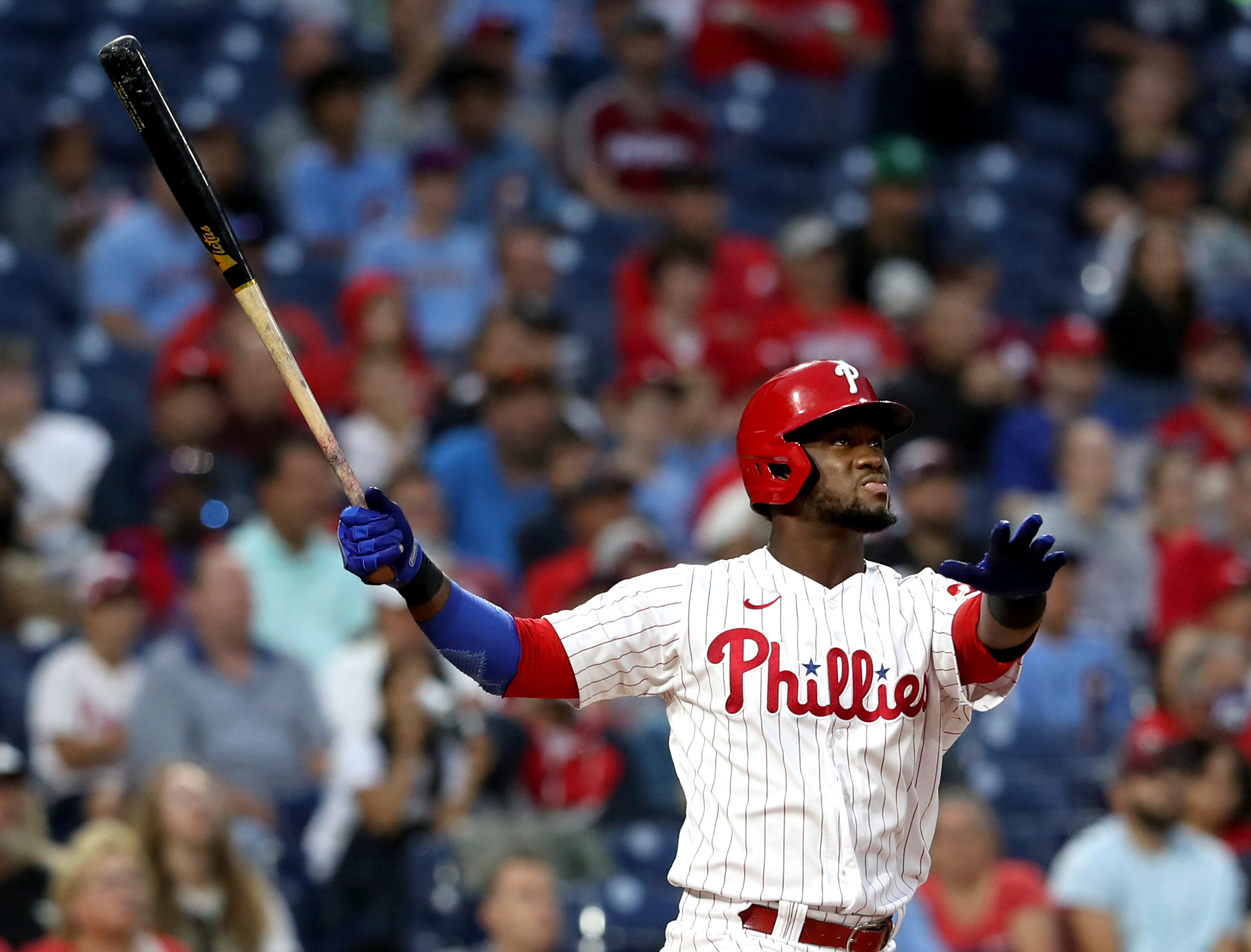 Odubel Herrera's beaut of a bunt answers Joe Girardi's plea for Phillies –  thereporteronline