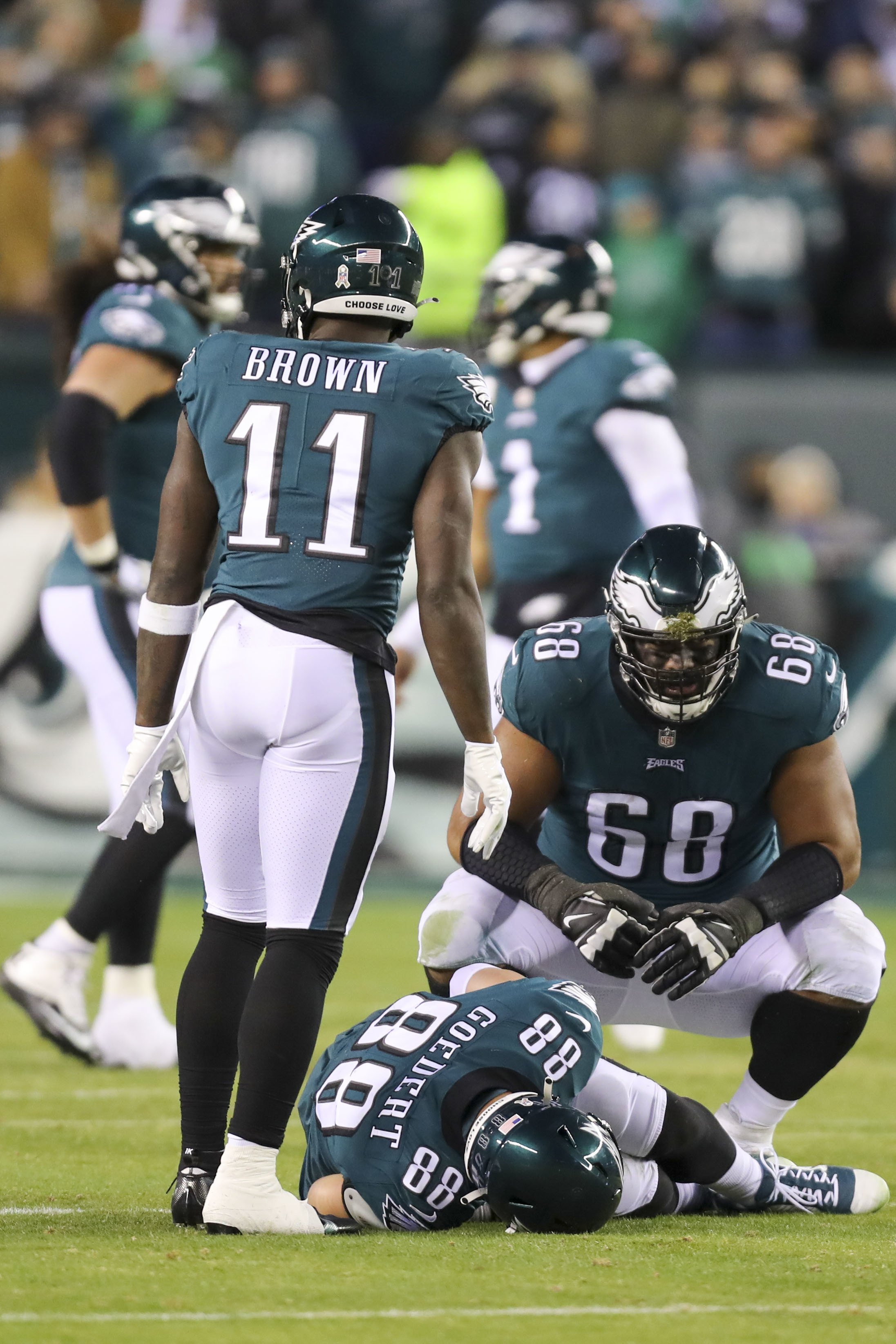 Officials explain Eagles' controversial fumble return touchdown vs