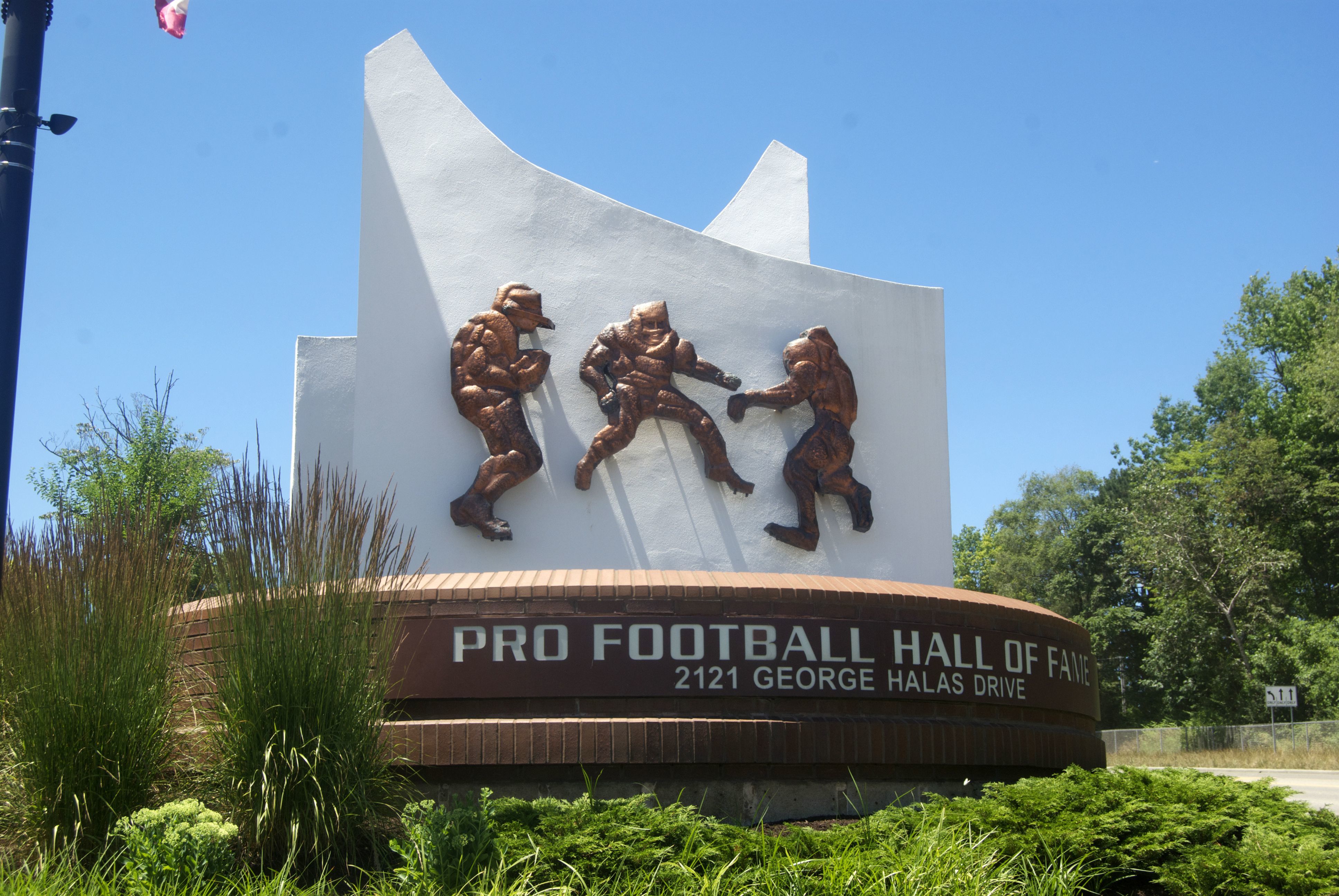 $10 Admission to the Pro Football Hall of Fame in Canton - Pro Football Hall  of Fame