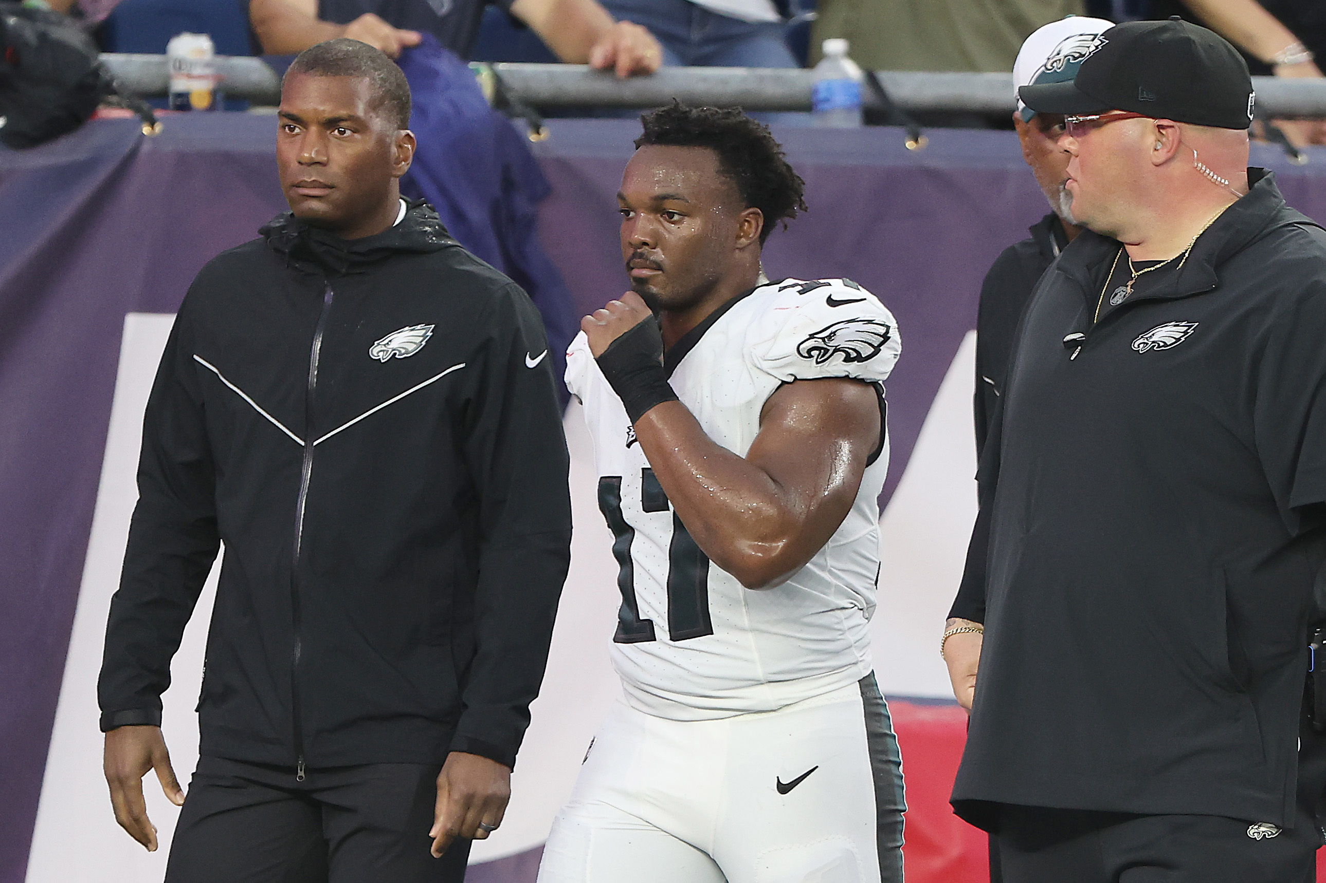 Philadelphia Eagles place Nakobe Dean on IR, make corresponding