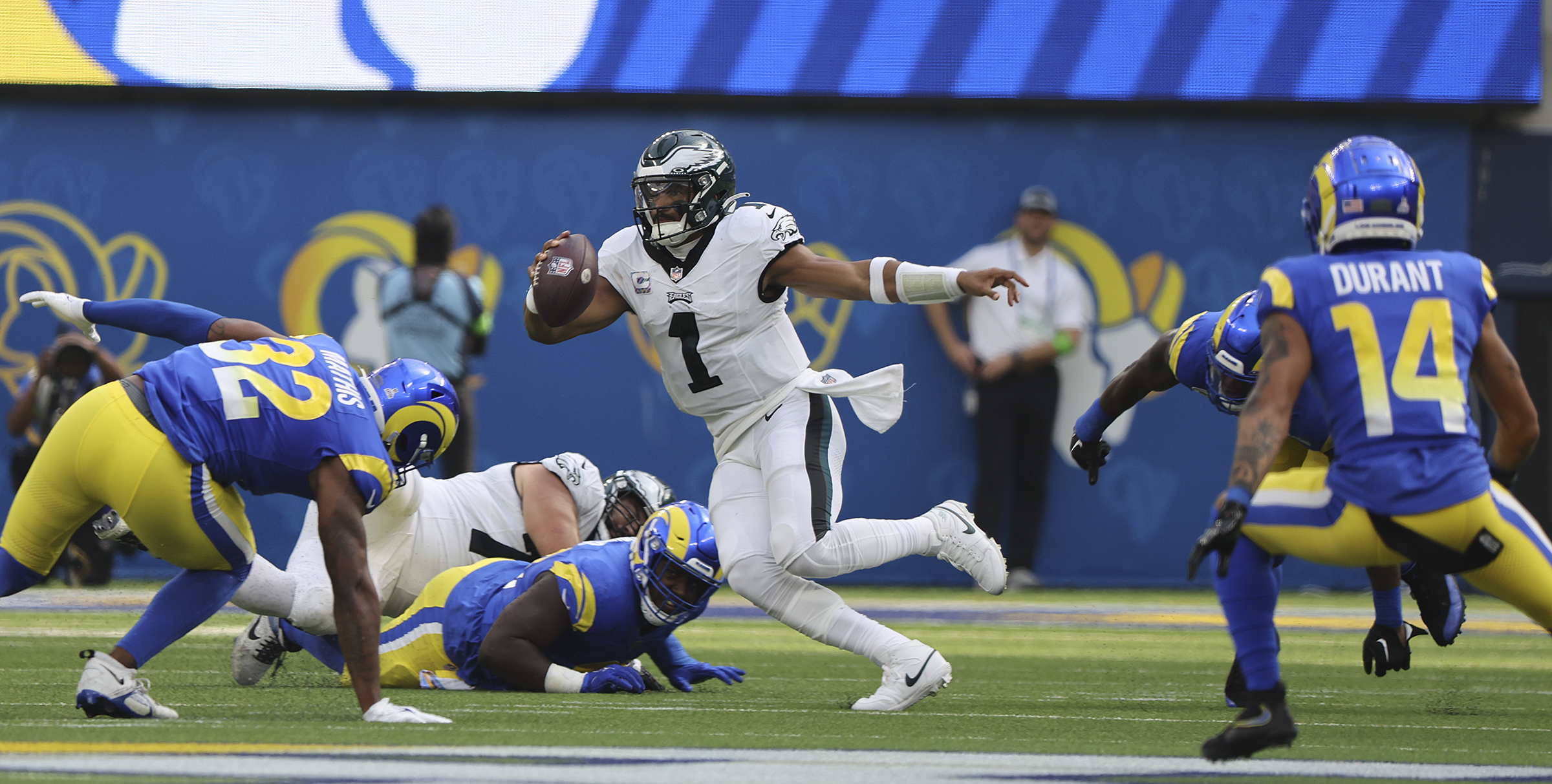 Grades: Eagles defense didn't look good on the Rams' first drive but  bounced back