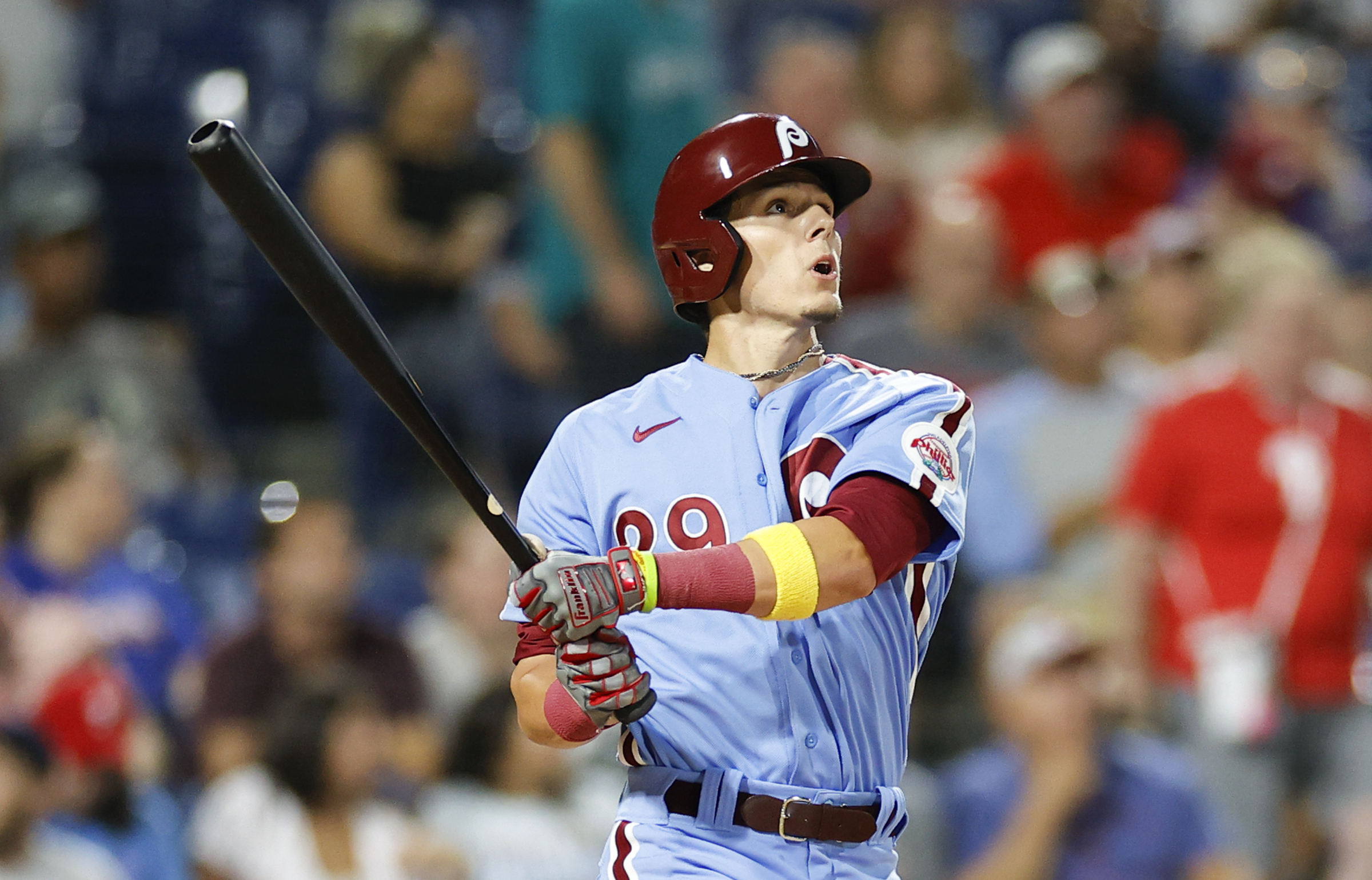 Phillies let one get away as David Robertson blows save in 6-5