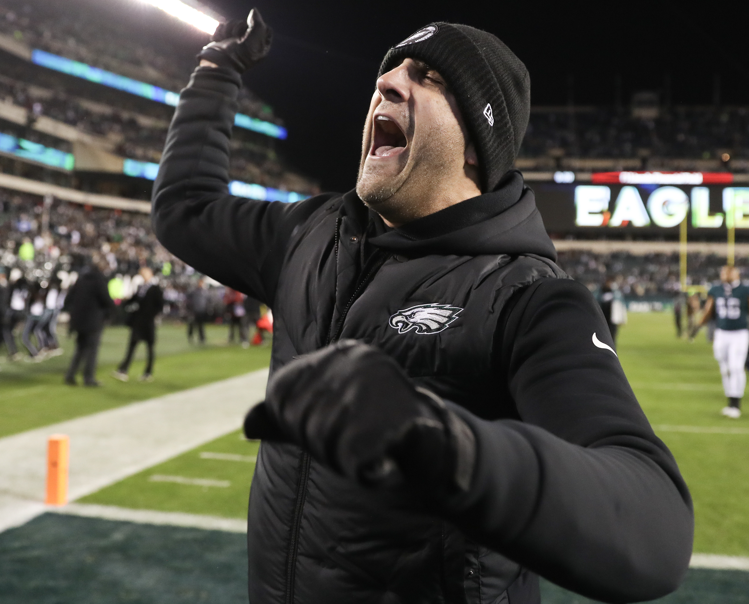 Eagles rout Giants to secure spot in NFC championship game - Los Angeles  Times