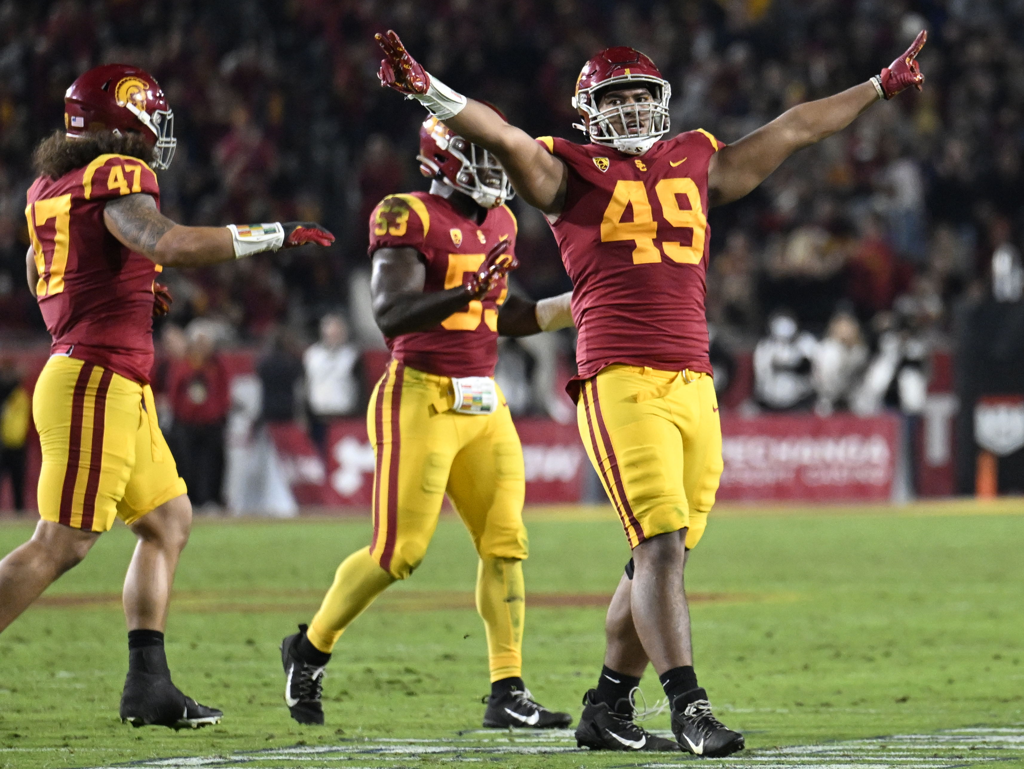 Nolan Smith, Nakobe Dean celebrate at NFL Draft party: WATCH