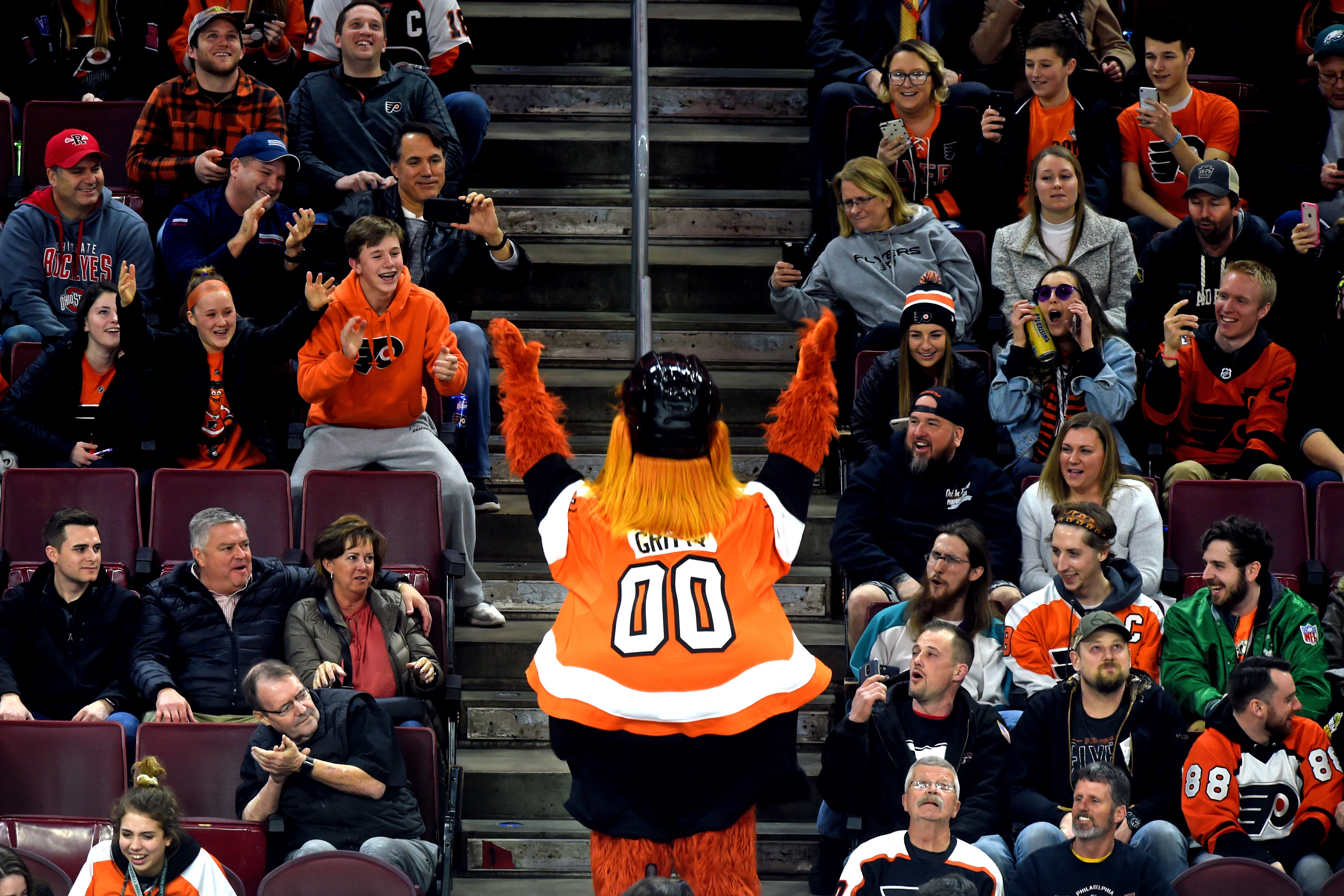 At long last, Flyers fans return to the Wells Fargo Center