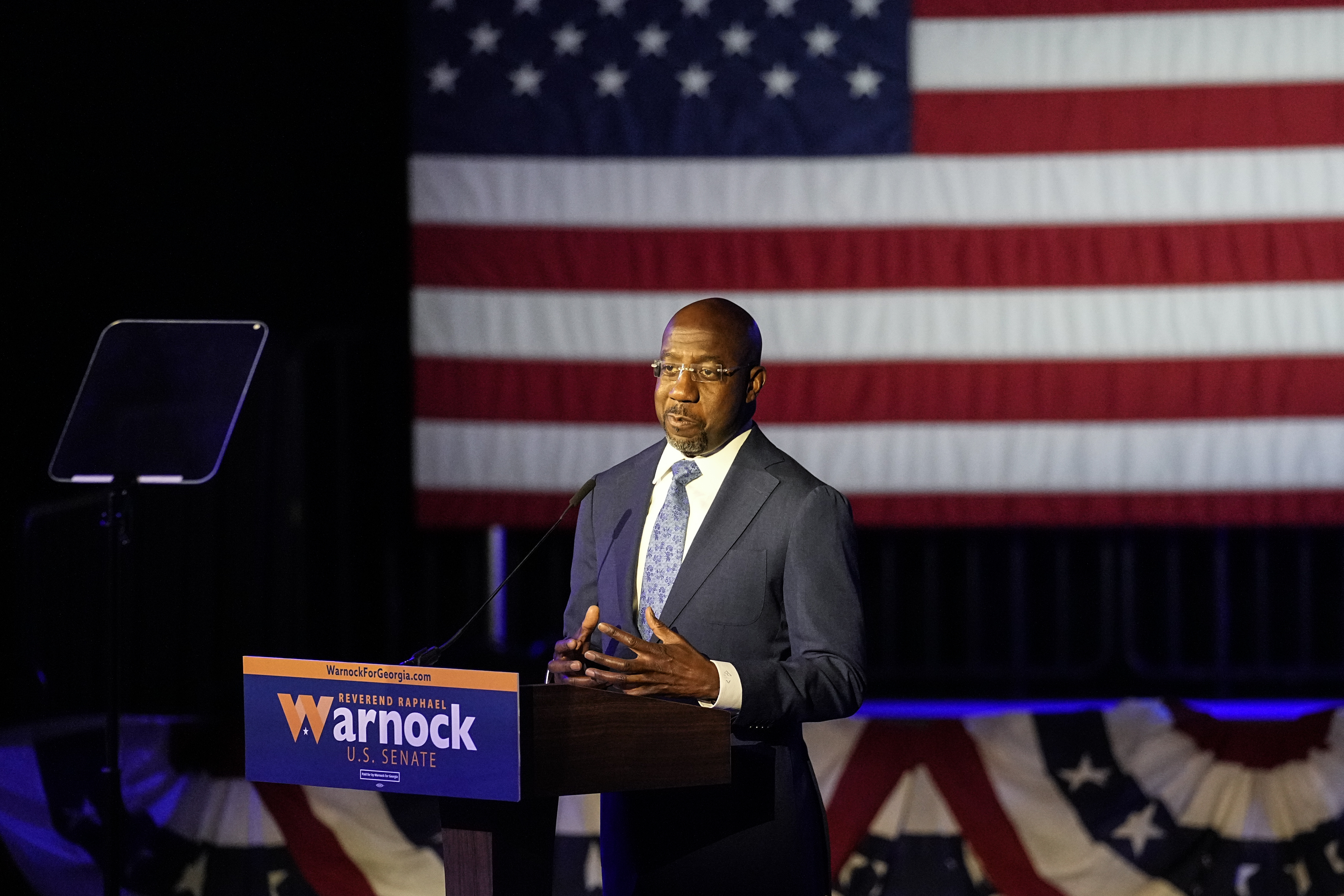 Who is Herschel Walker? Former football star faces Raphael Warnock in  Georgia Senate runoff - ABC News