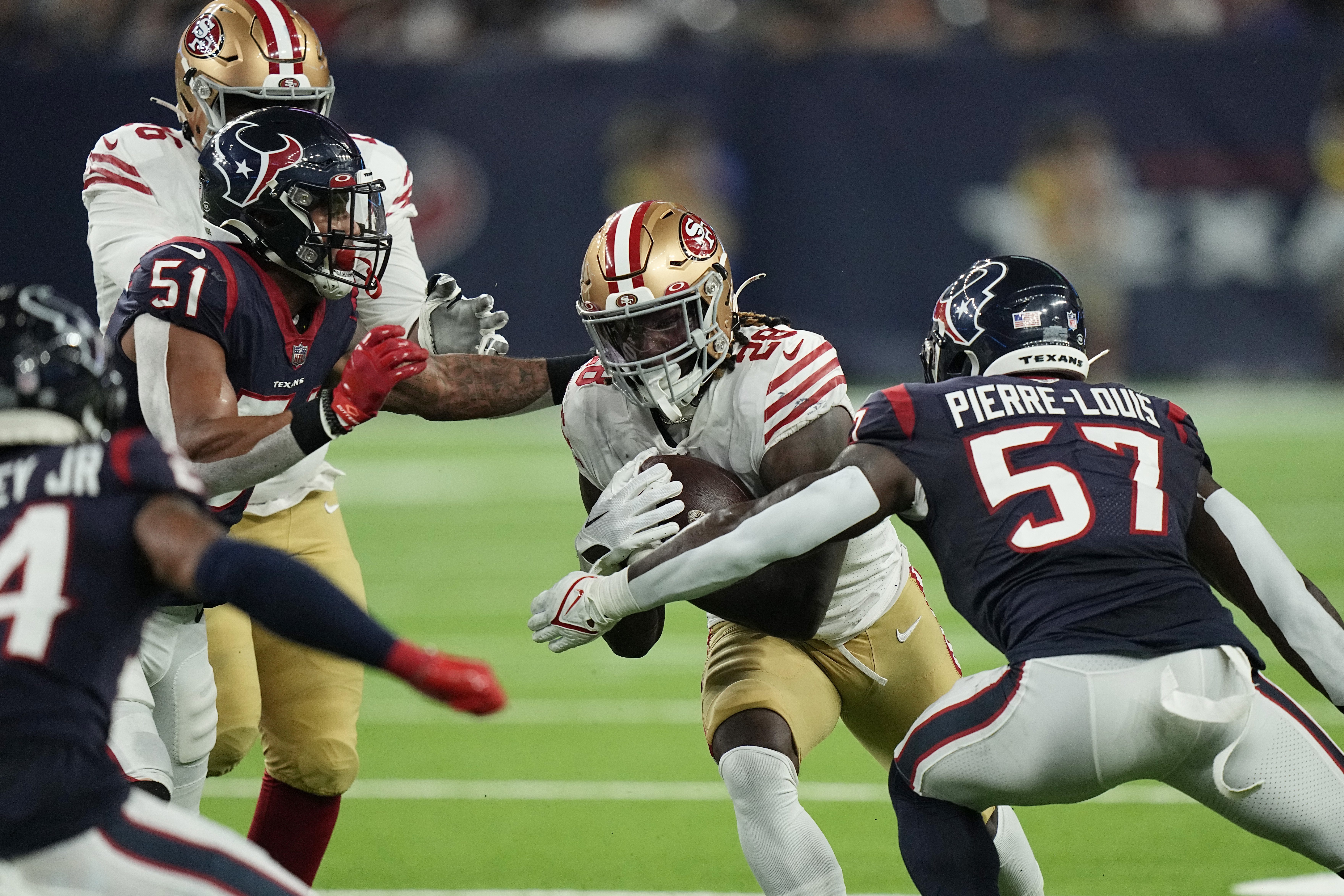 Philadelphia Eagles running back Trey Sermon (34) against the