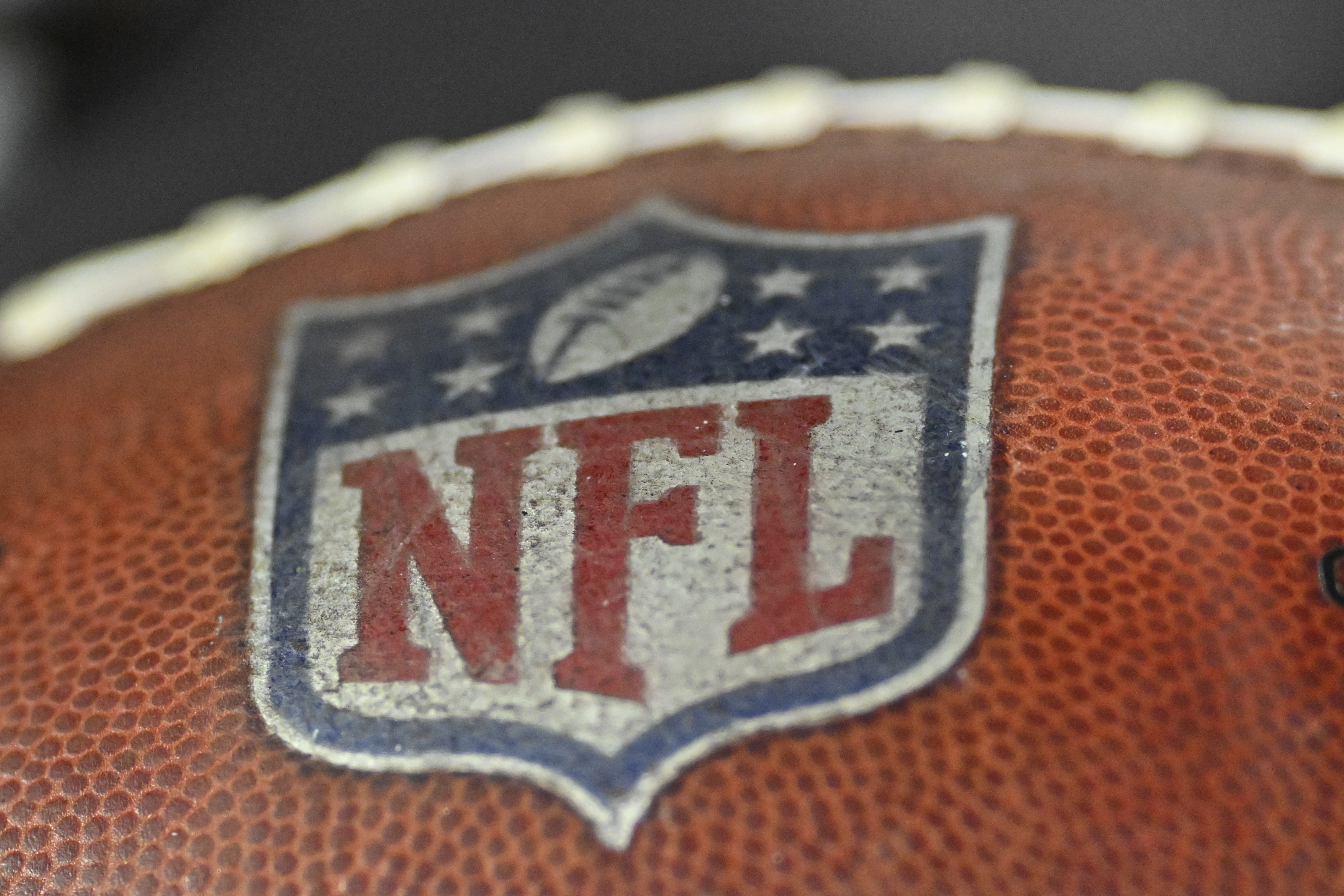 NFL Week 18 schedule: Today's games, TV channels, times, AFC playoff  scenarios