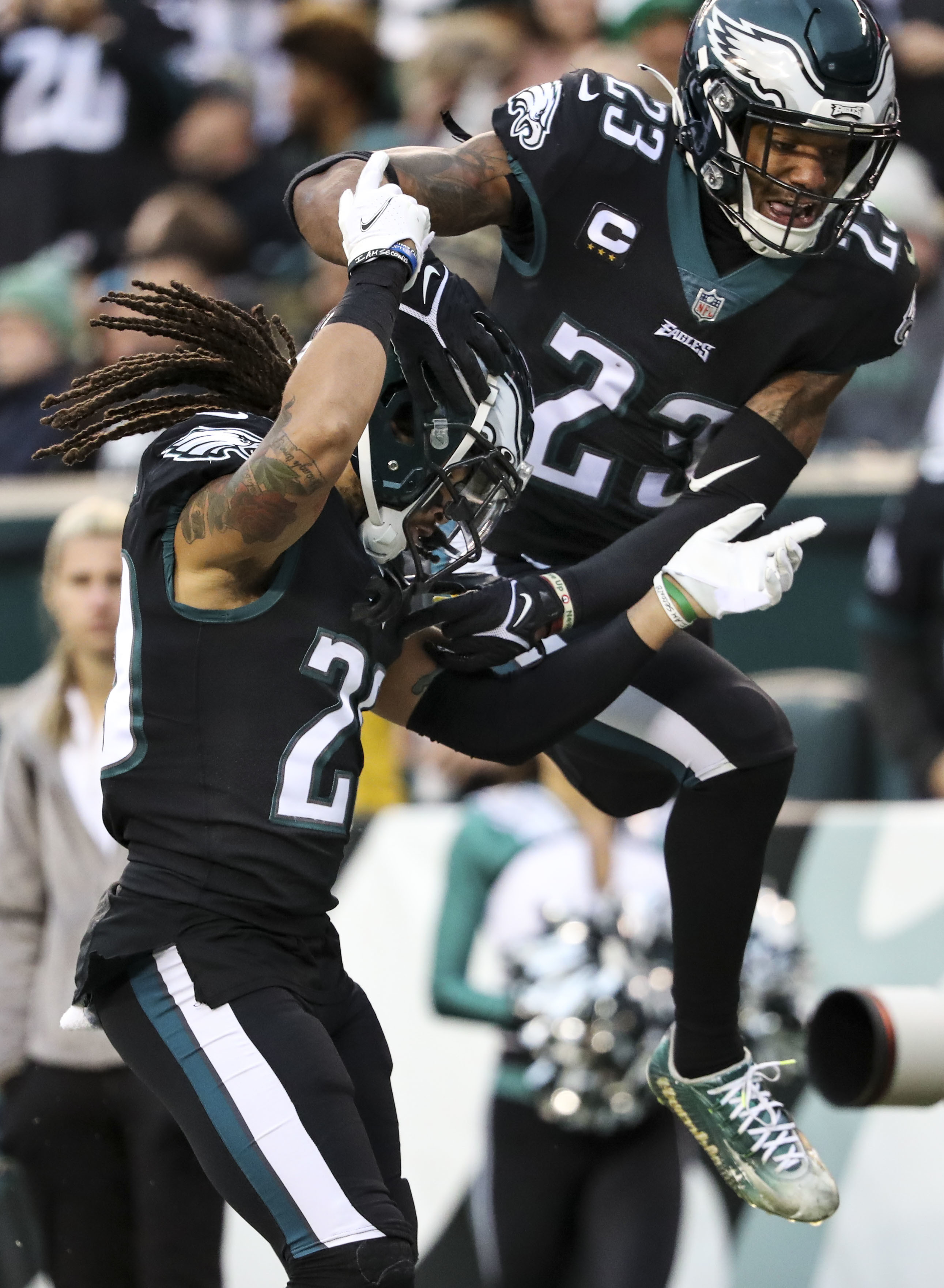 Philadelphia Eagles to wear all-black uniforms vs. the Saints