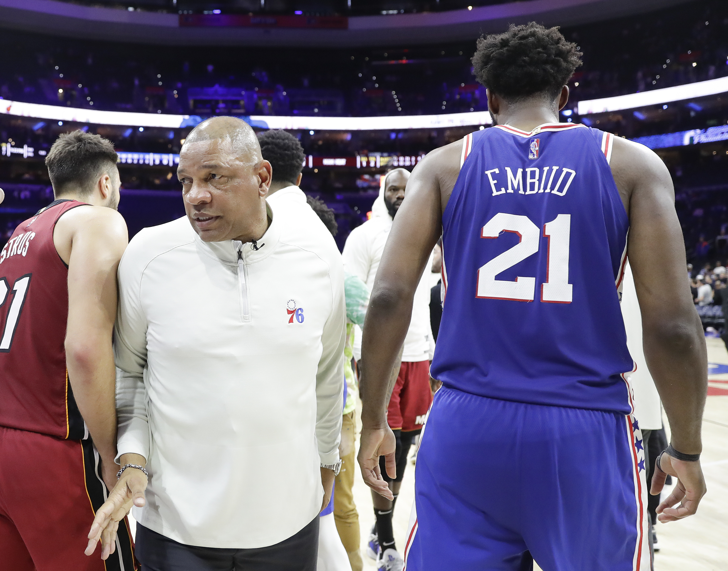 Joel Embiid, PJ Tucker, James Harden and Tyrese Maxey are all partying  together in the Hamptons : r/nba