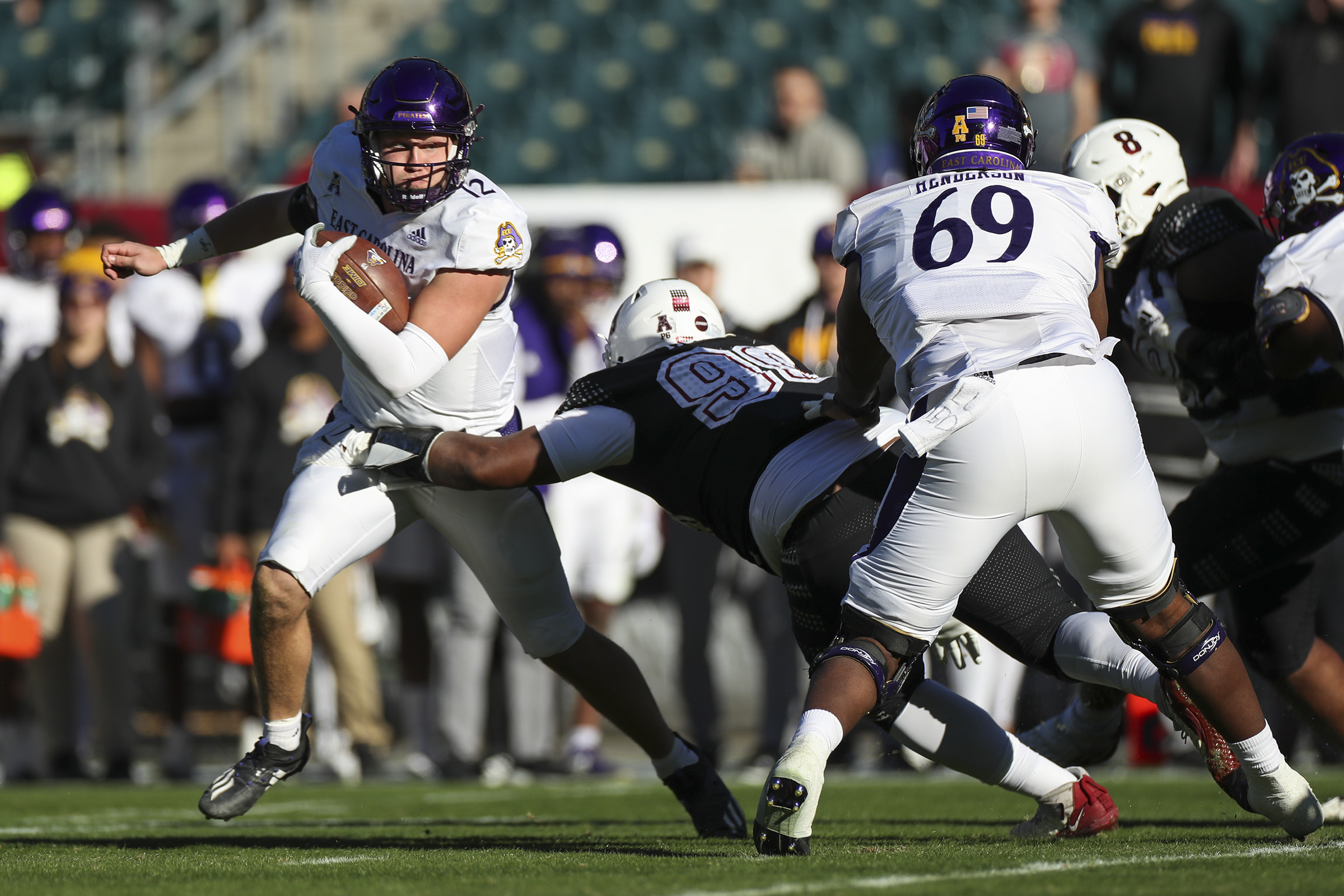 East Carolina Pirates edge Temple Owls on Senior Day