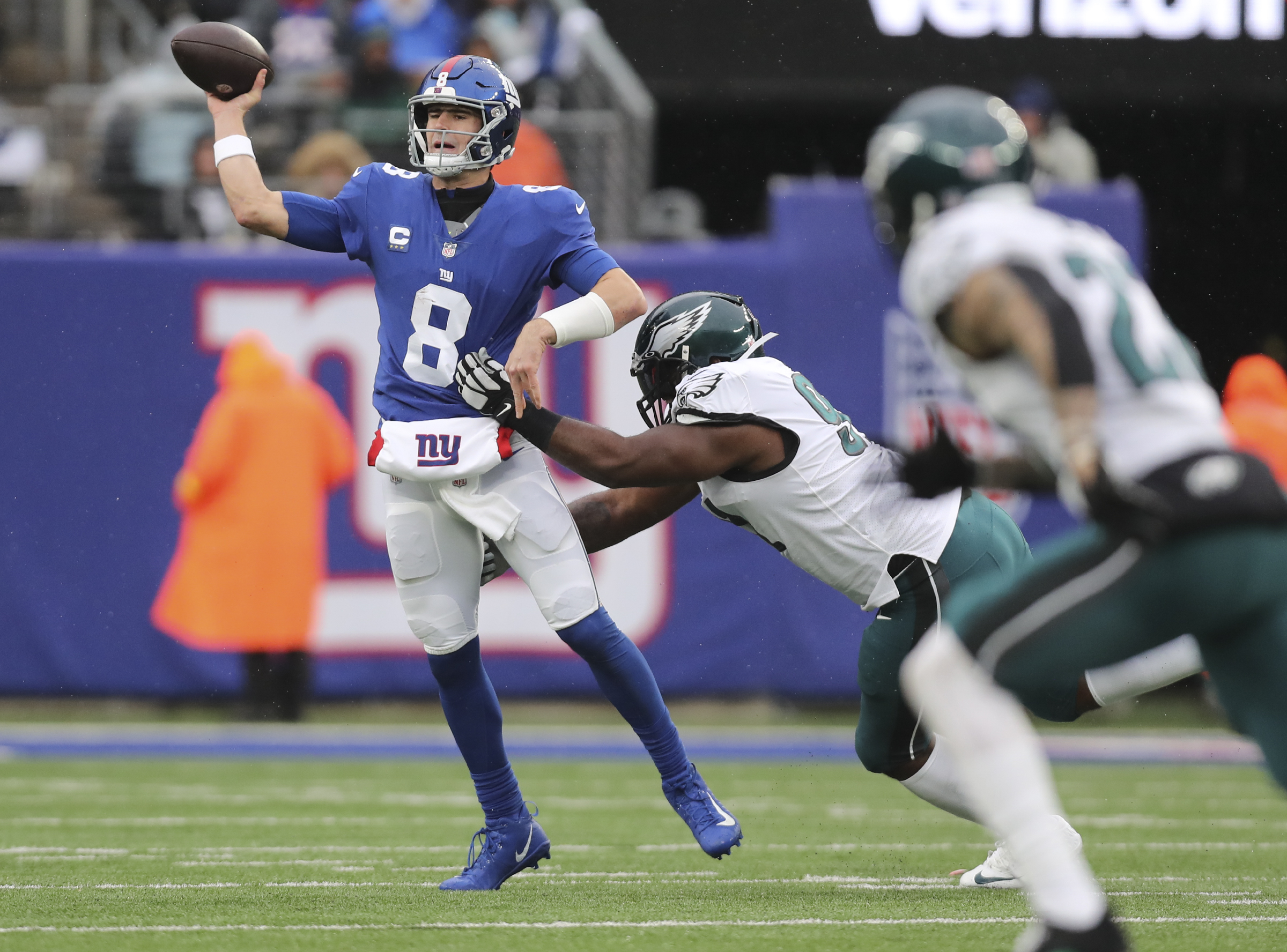 What channel is New York Giants game today? (12/18/2022) FREE LIVE STREAM,  Time, TV, Odds, Picks for NFL Week 15 vs. Commanders 