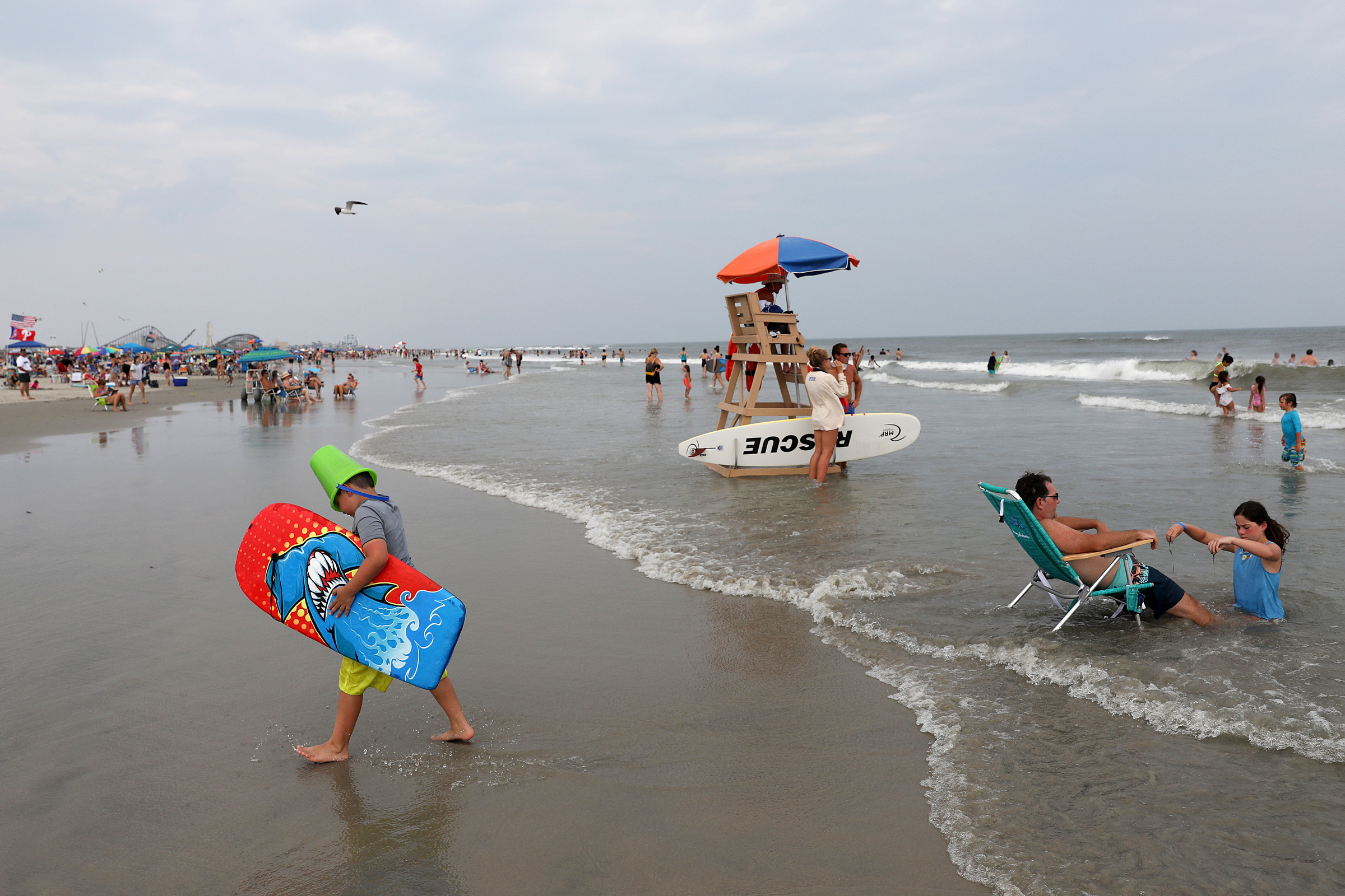 Beachgoers flock to Jersey Shore for long 2023 Fourth of July weekend  (PHOTOS) 