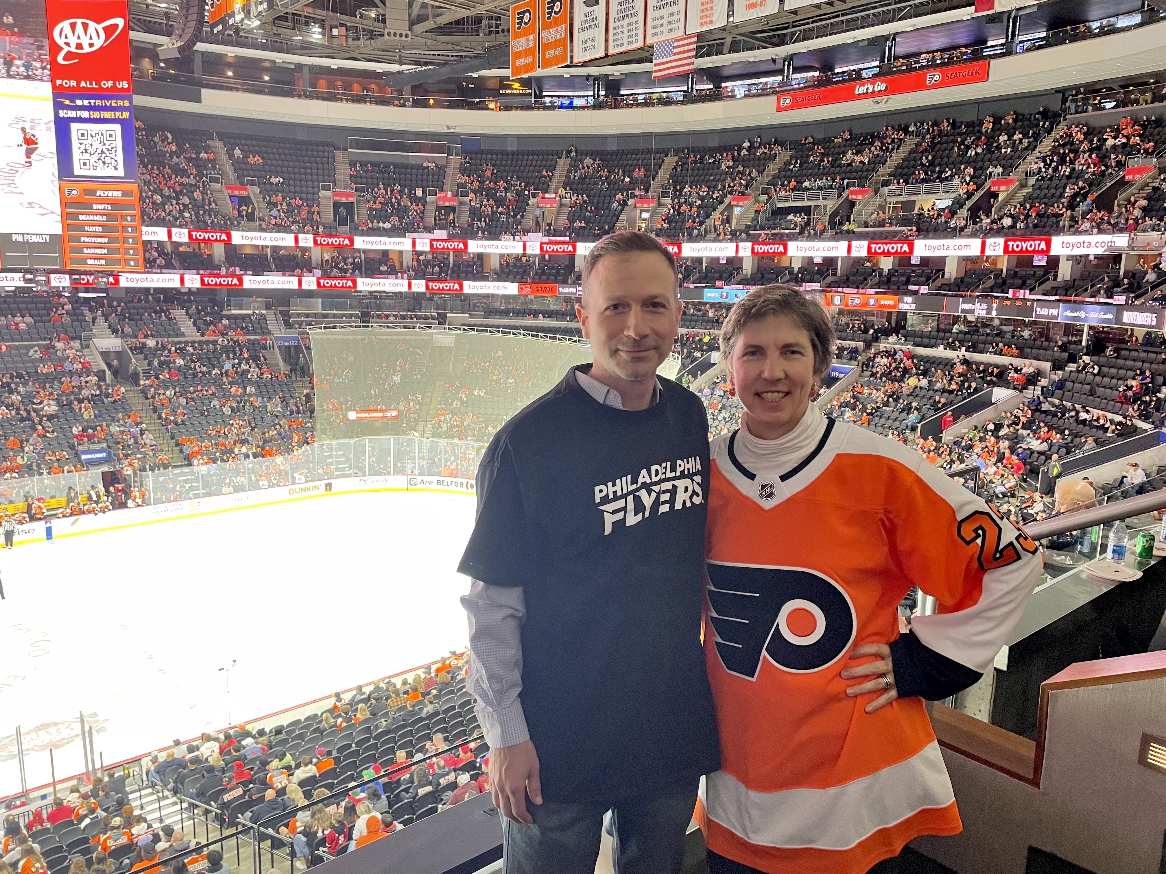 Lindblom emotional as Flyers support people fighting cancer
