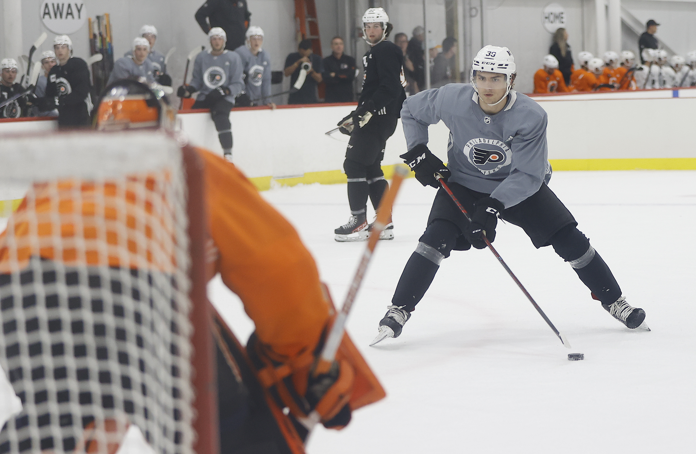 Flyers prospect Emil Andrae has been compared to Blues star Torey Krug