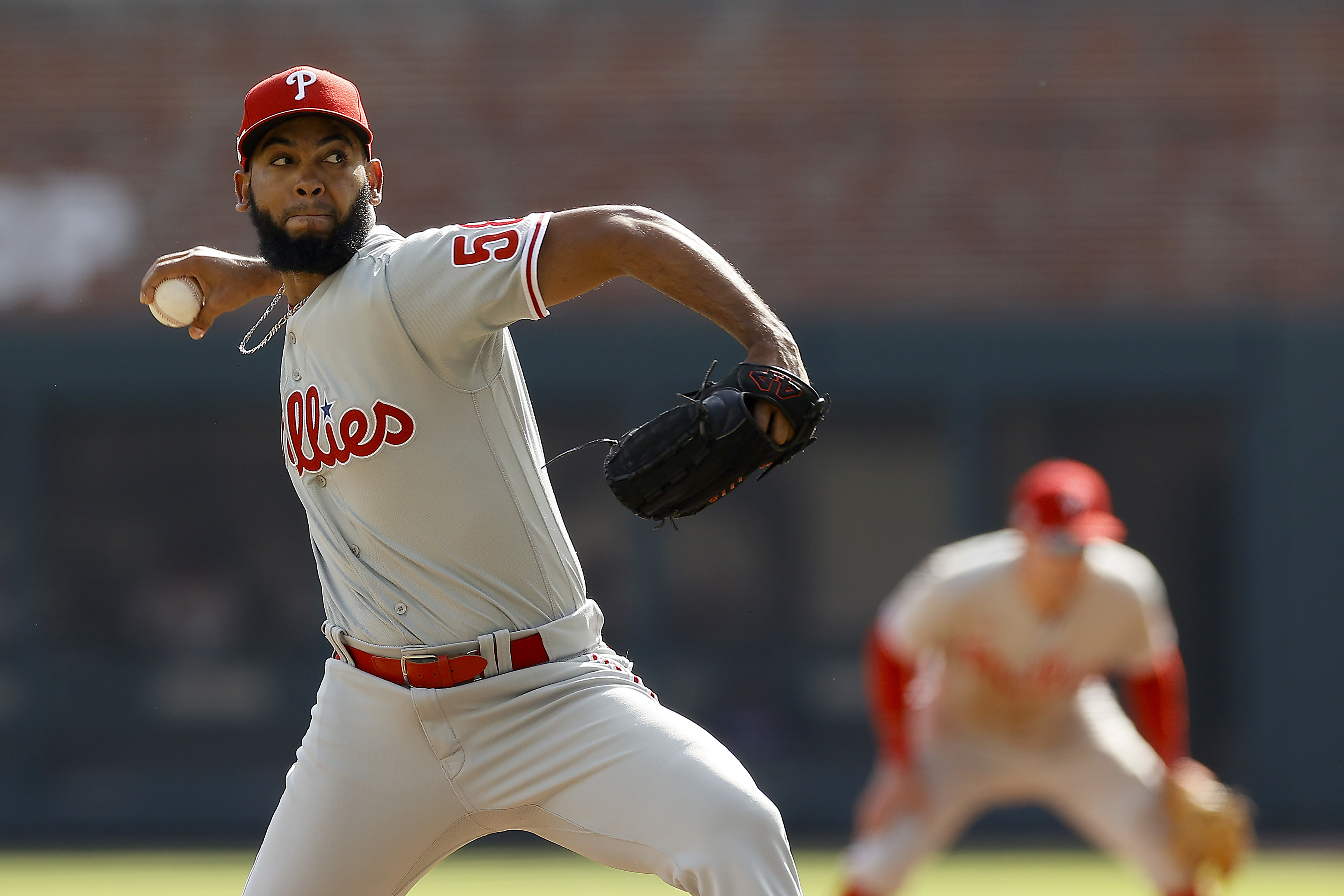 Phillies sign RP Seranthony Domínguez to 2-year extension: What