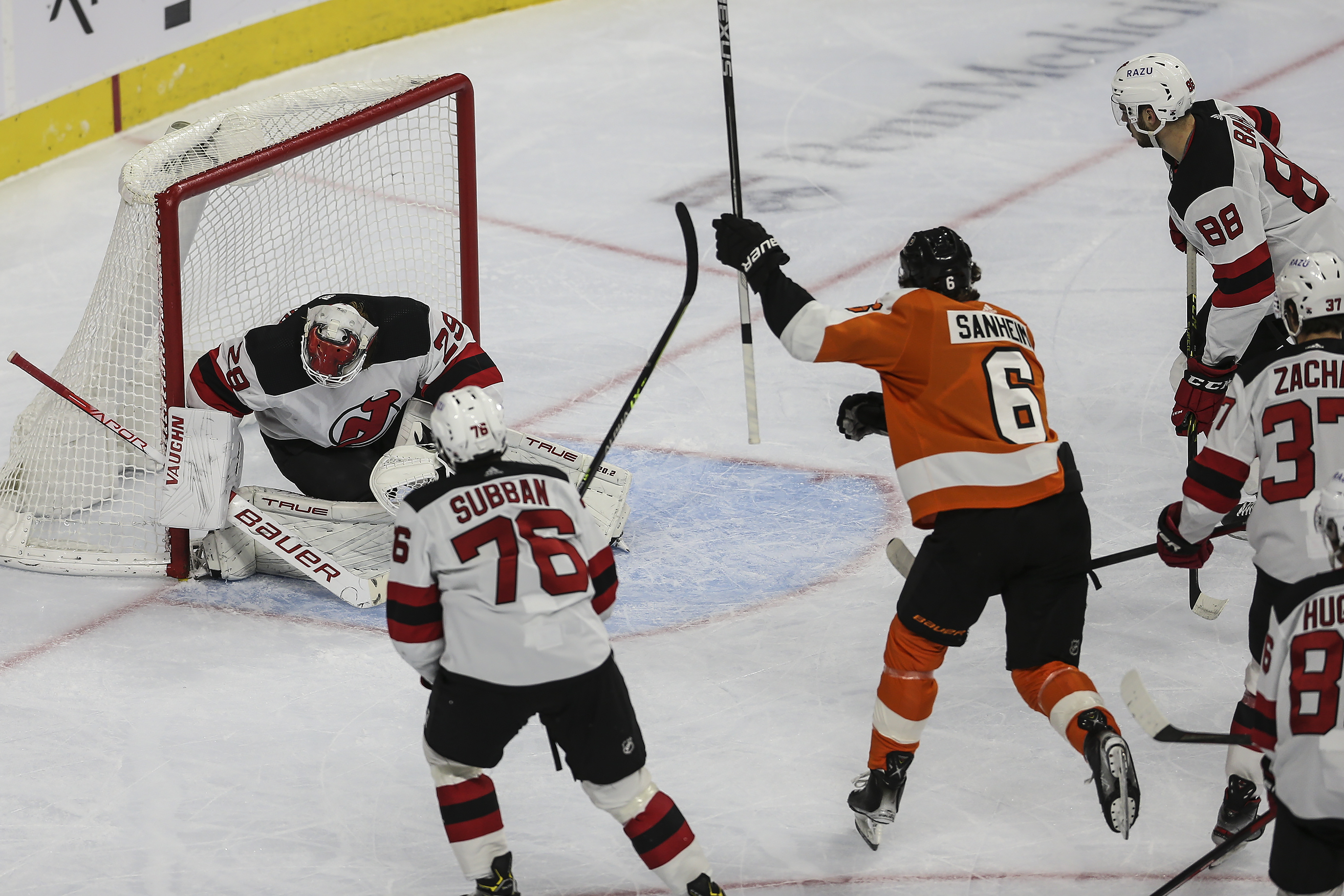 Atkinson's hat trick leads Flyers past Devils 6-1
