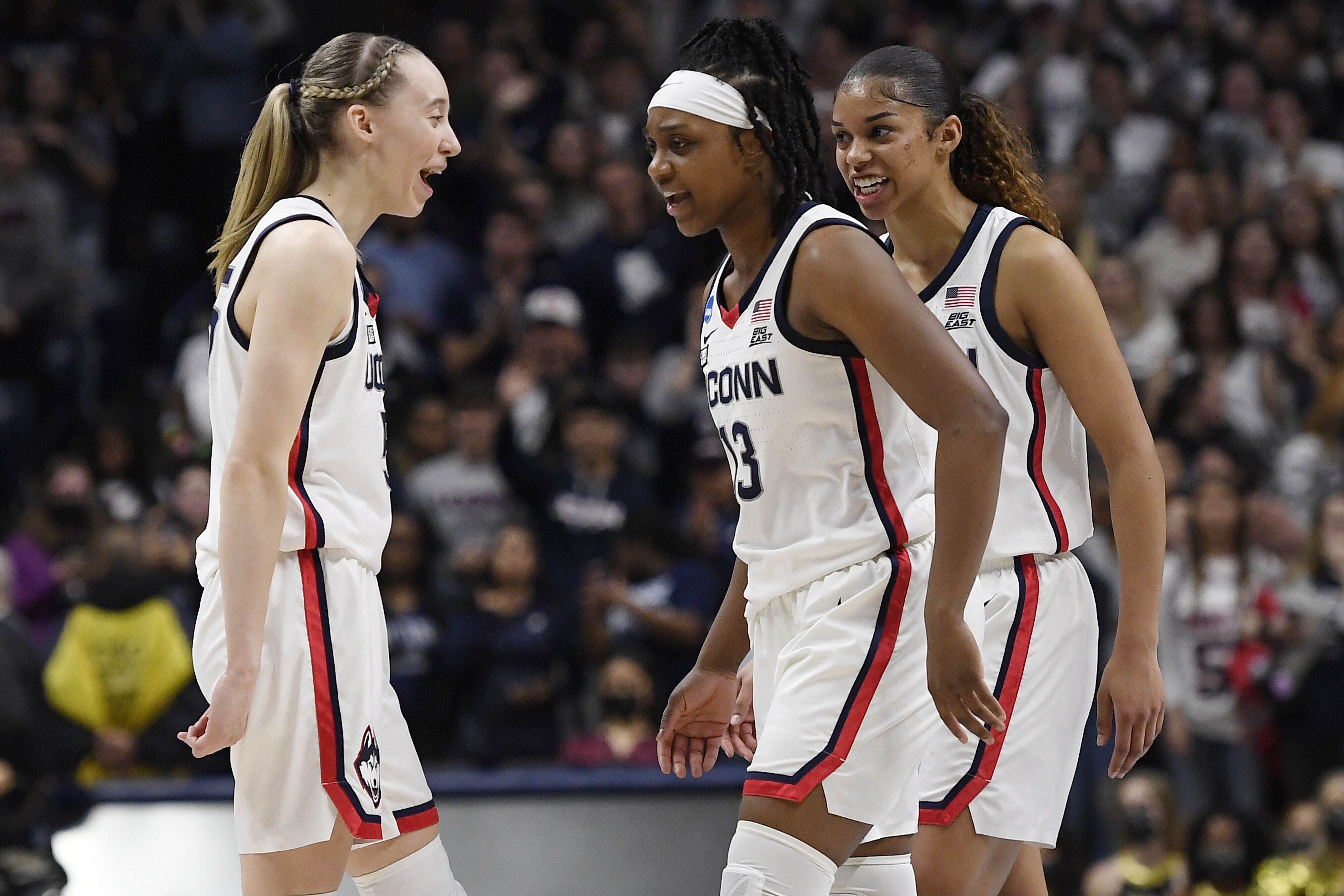 Paige Bueckers makes UConn Huskies history at women's NCAA Tournament