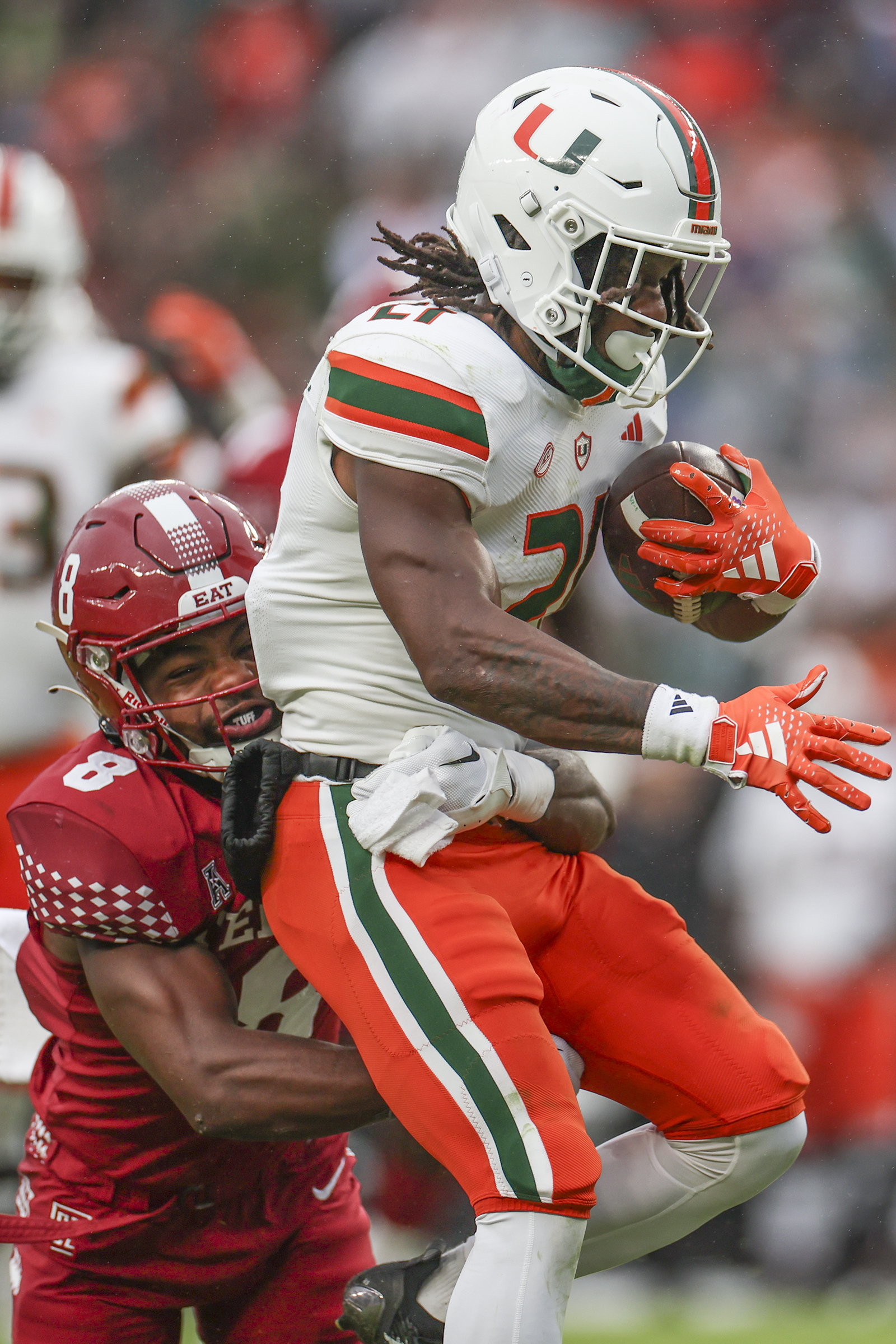 Top 25 football: No. 20 Miami Hurricanes rout Temple Owls