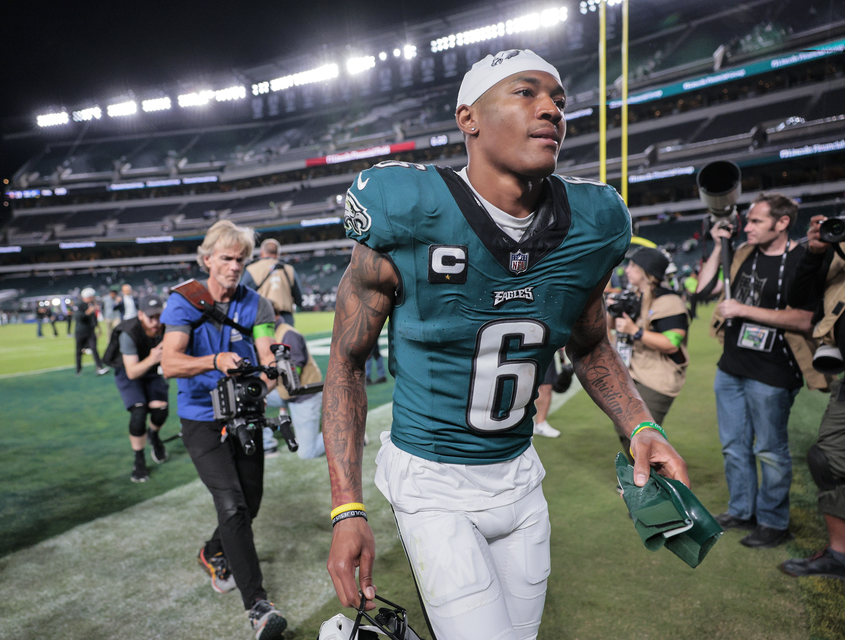 Philadelphia Eagles Hold Off Minnesota Vikings Behind Career Day from  D'Andre Swift - Sports Illustrated Philadelphia Eagles News, Analysis and  More