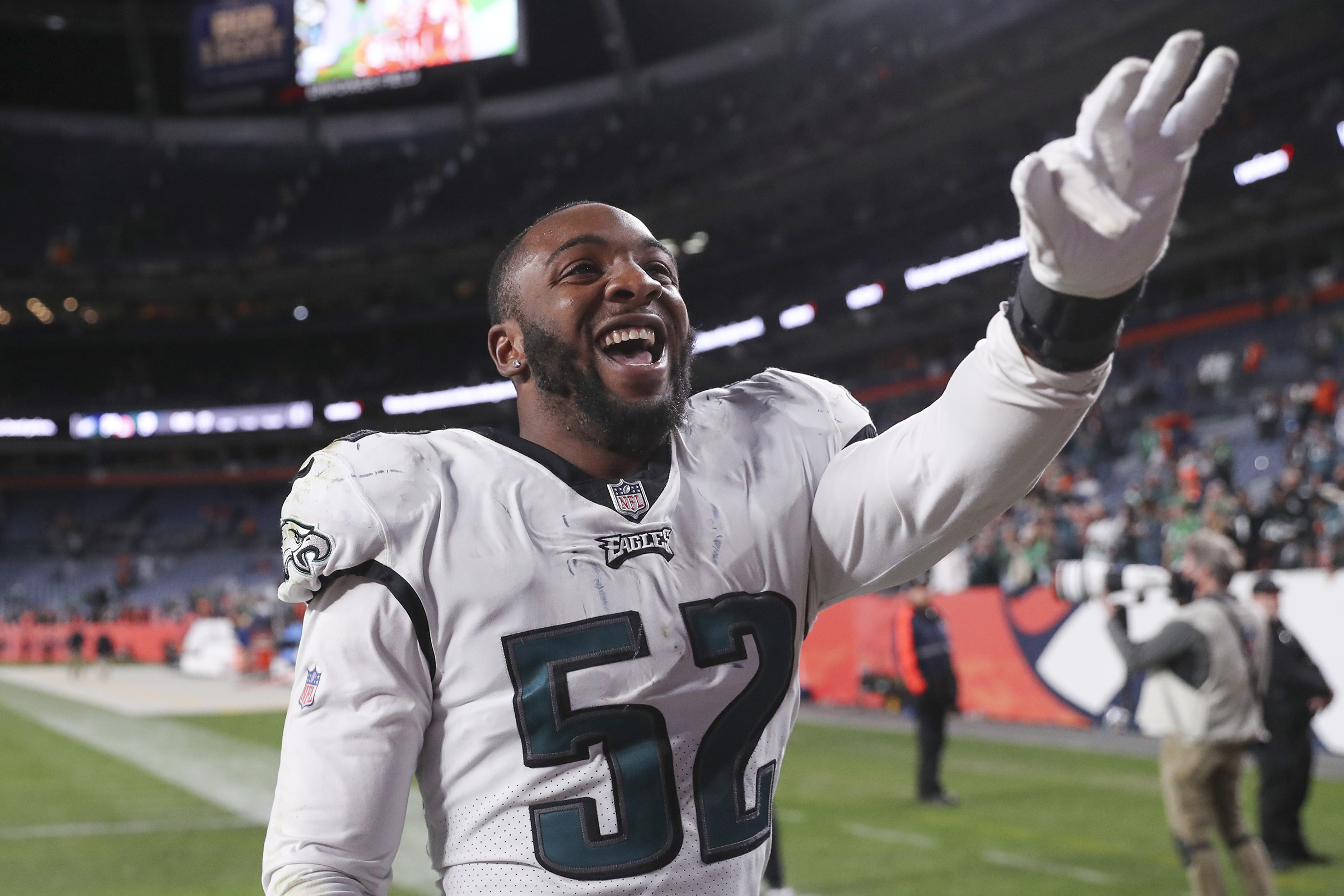 Eagles' Davion Taylor, back after knee surgery, faces competition at LB