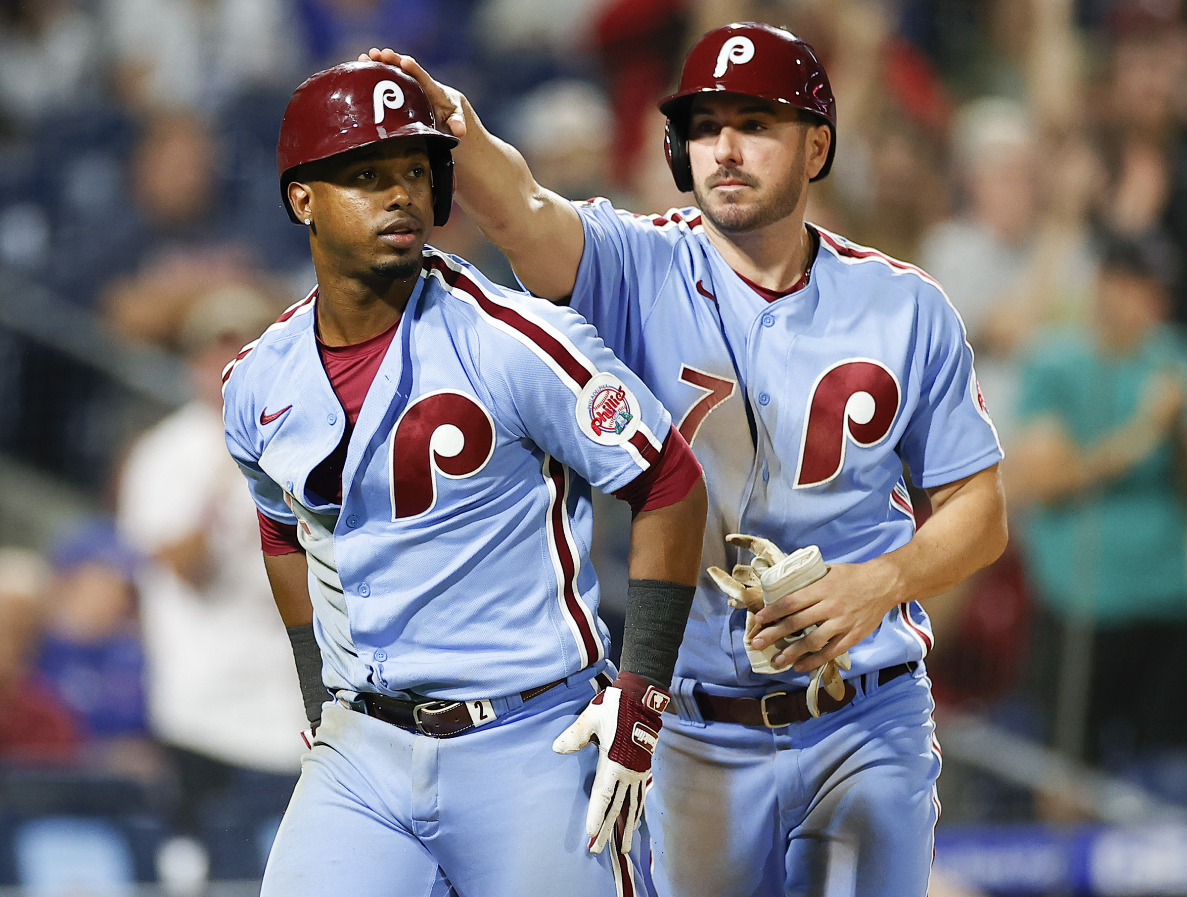 Bryce Harper sparks a 17-8 win over the Cubs as Phillies erase