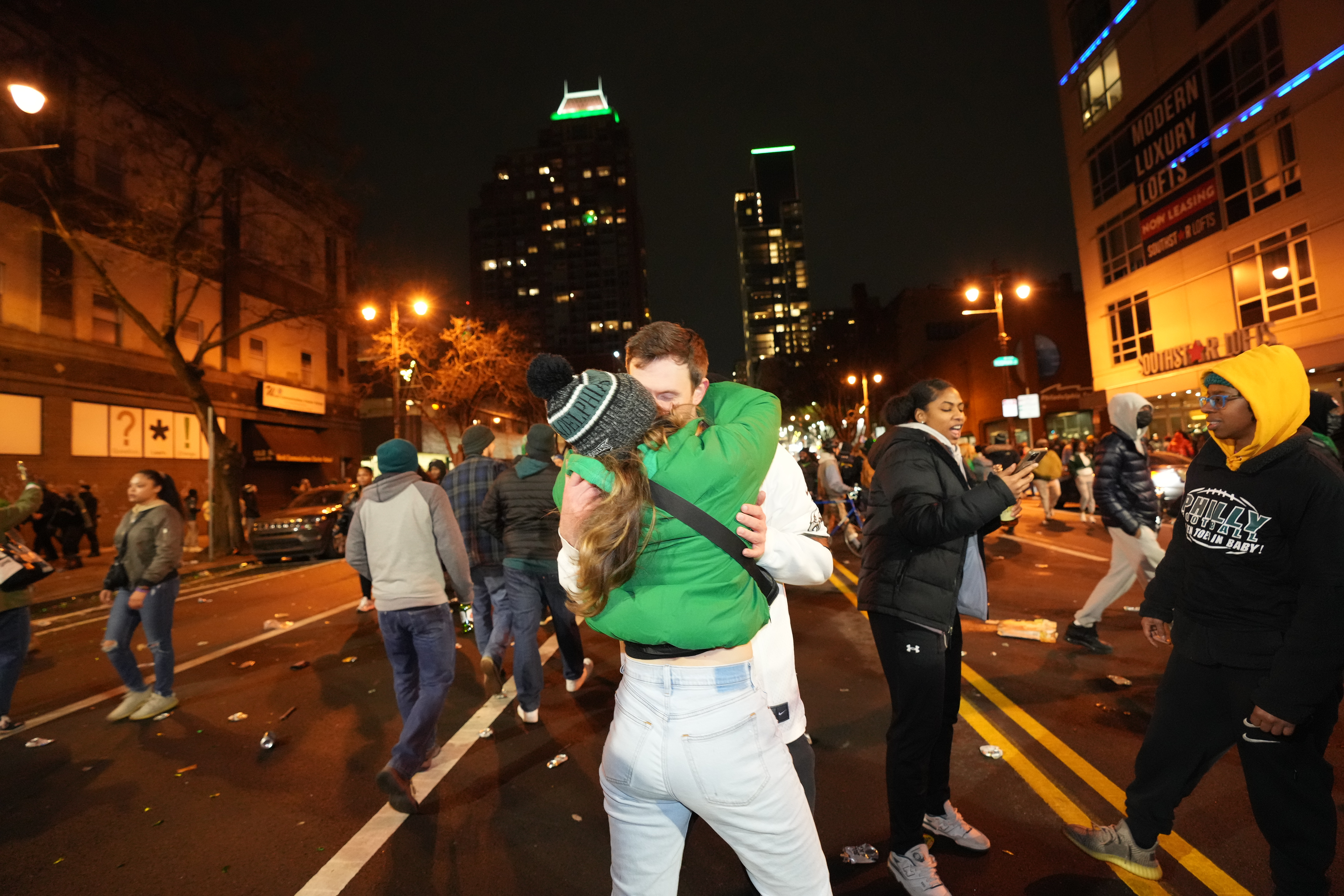 Eagles fans celebrate Super Bowl 2025 win over Kansas City Chiefs