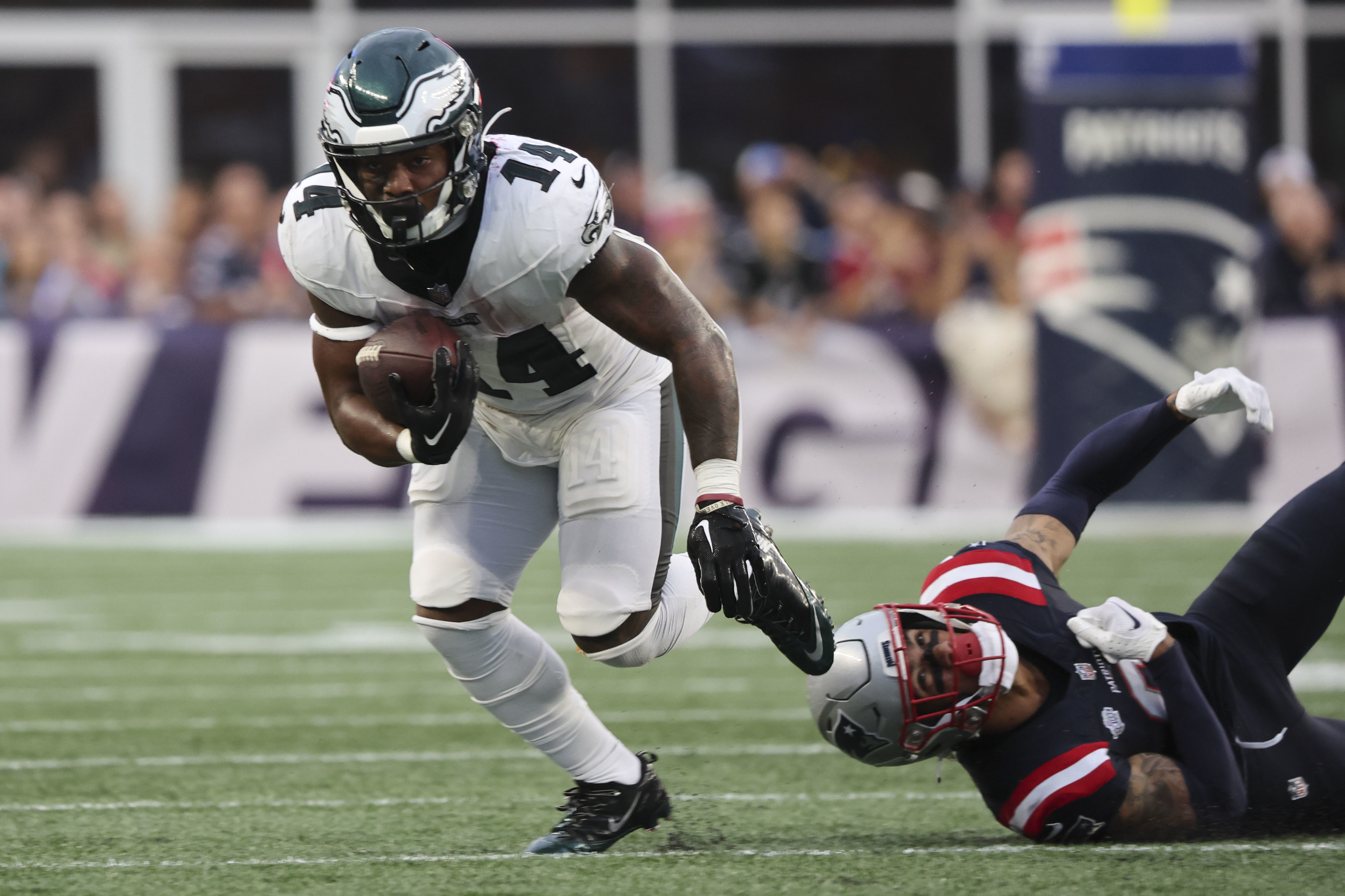 Eagles Injury Report: Kenneth Gainwell among starters who might