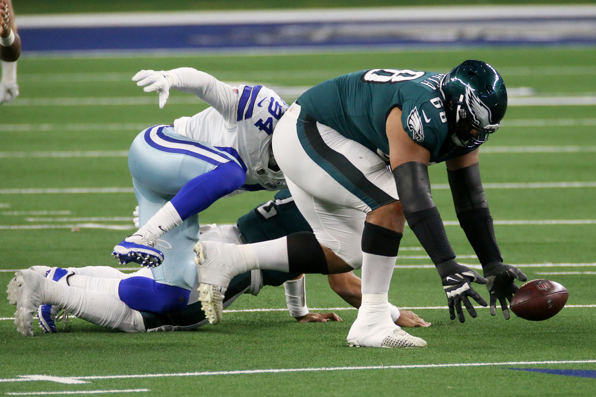 Eagles' Jordan Mailata gives back Jalen Hurts' advice to him – NBC