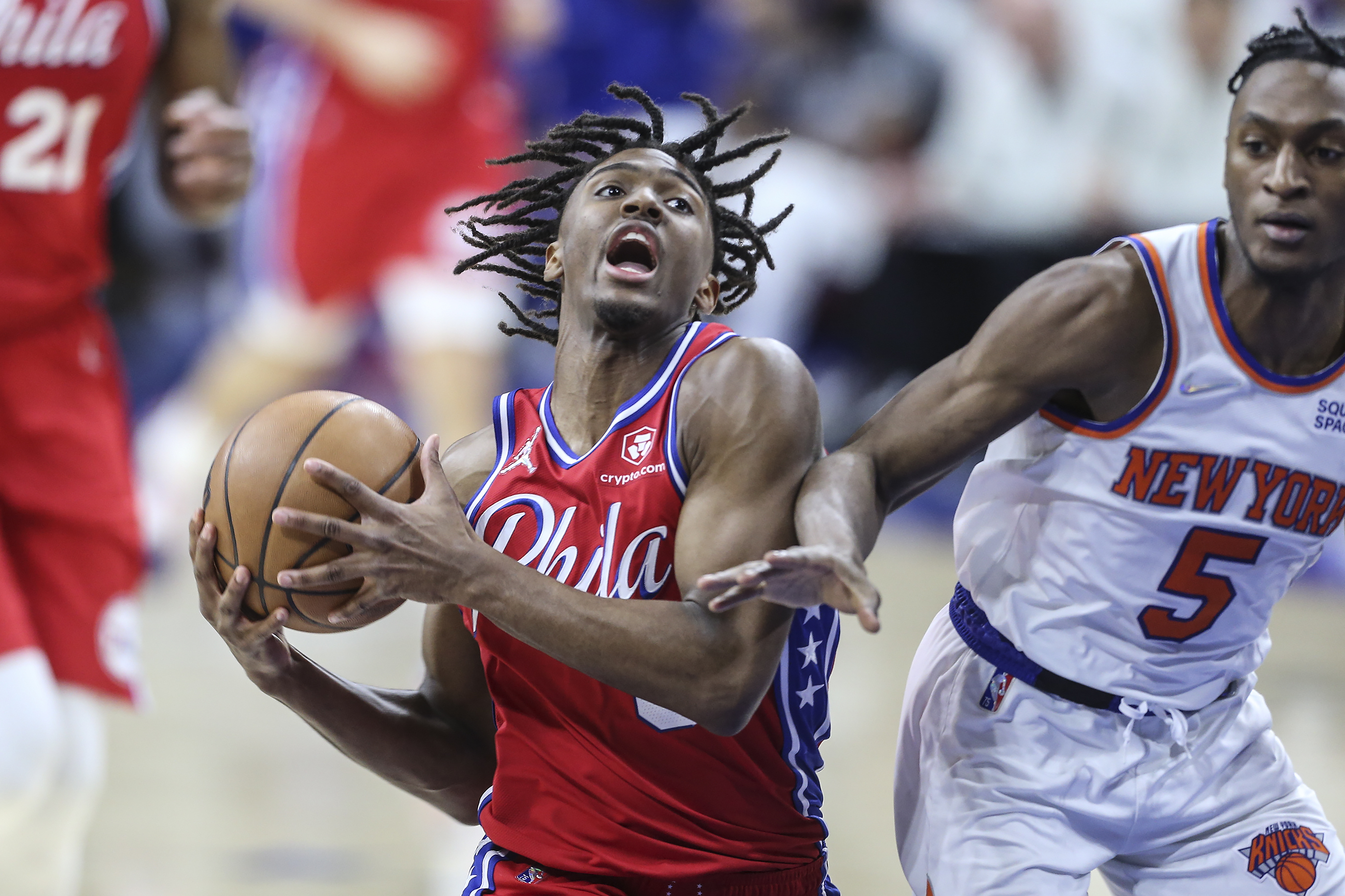 Sixers sign DeAndre Jordan as another backup center option for