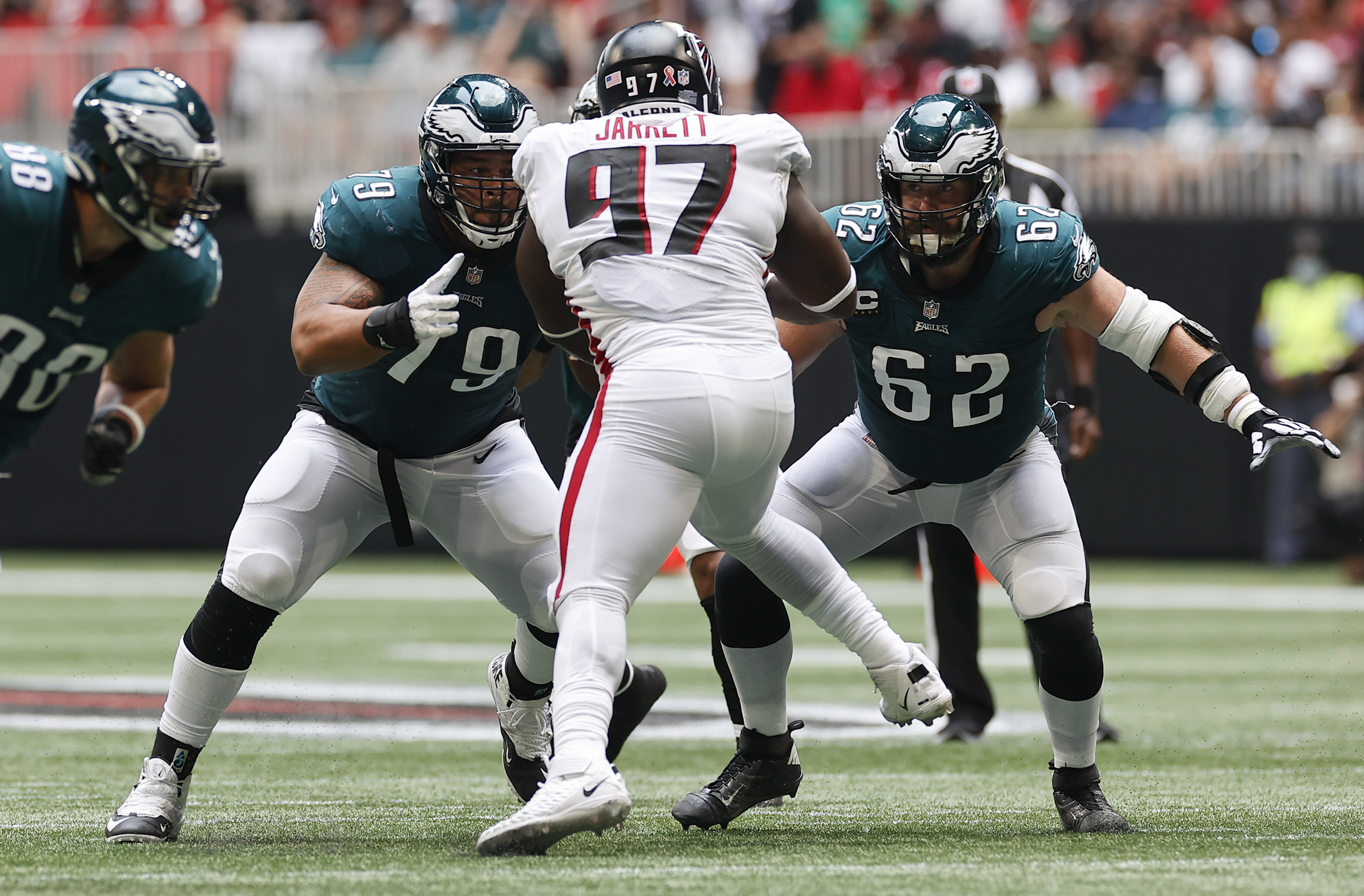 Two Eagles legends advocate for franchise to retire Brandon Brooks' number