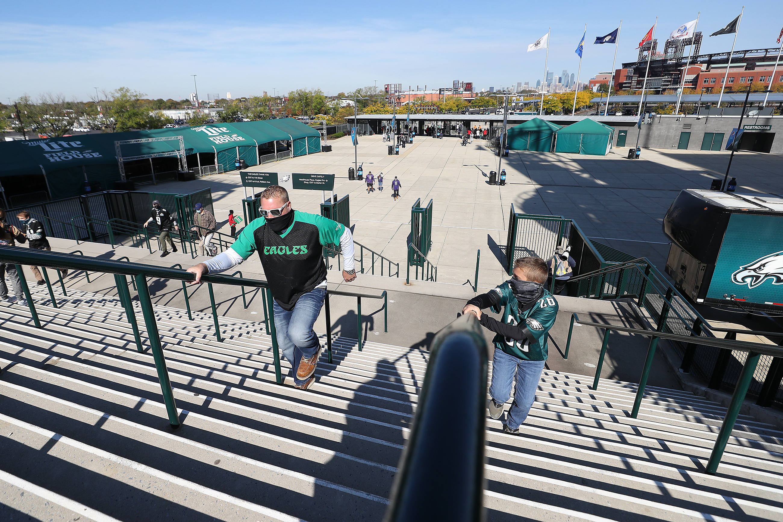 Philadelphia Eagles Enjoy Return of Fans, New Production Workflows at Lincoln  Financial Field