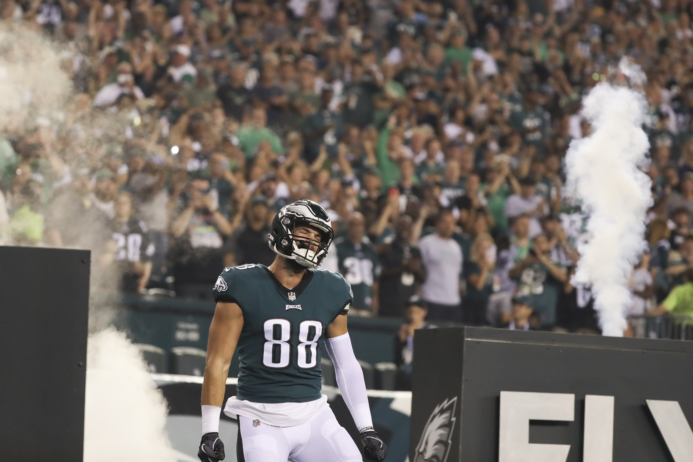 Eagles' A.J. Brown torches the Steelers for his third TD catch of