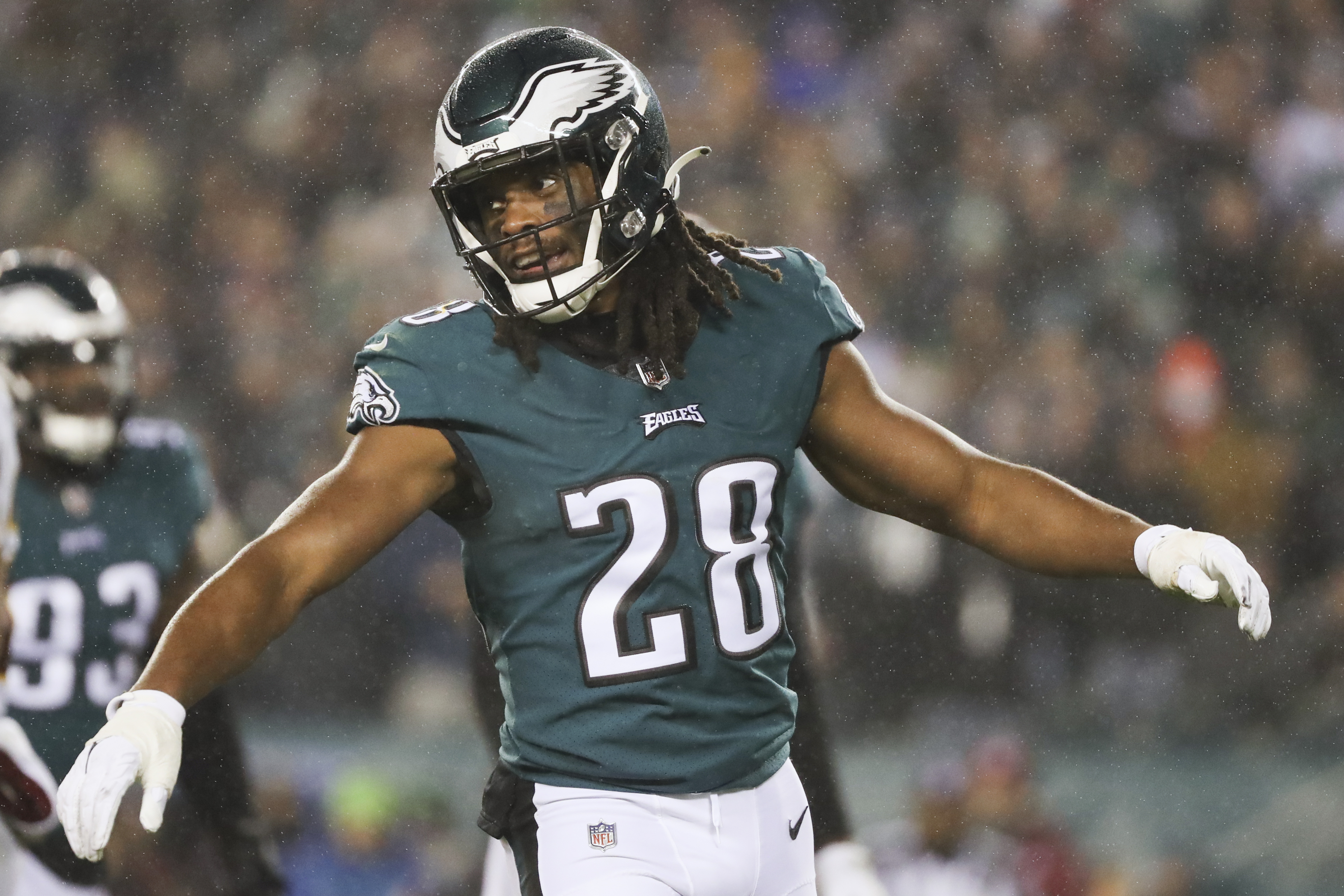 Eagles reserve DE Matt Leo retires, and the team is bringing back WR Deon  Cain