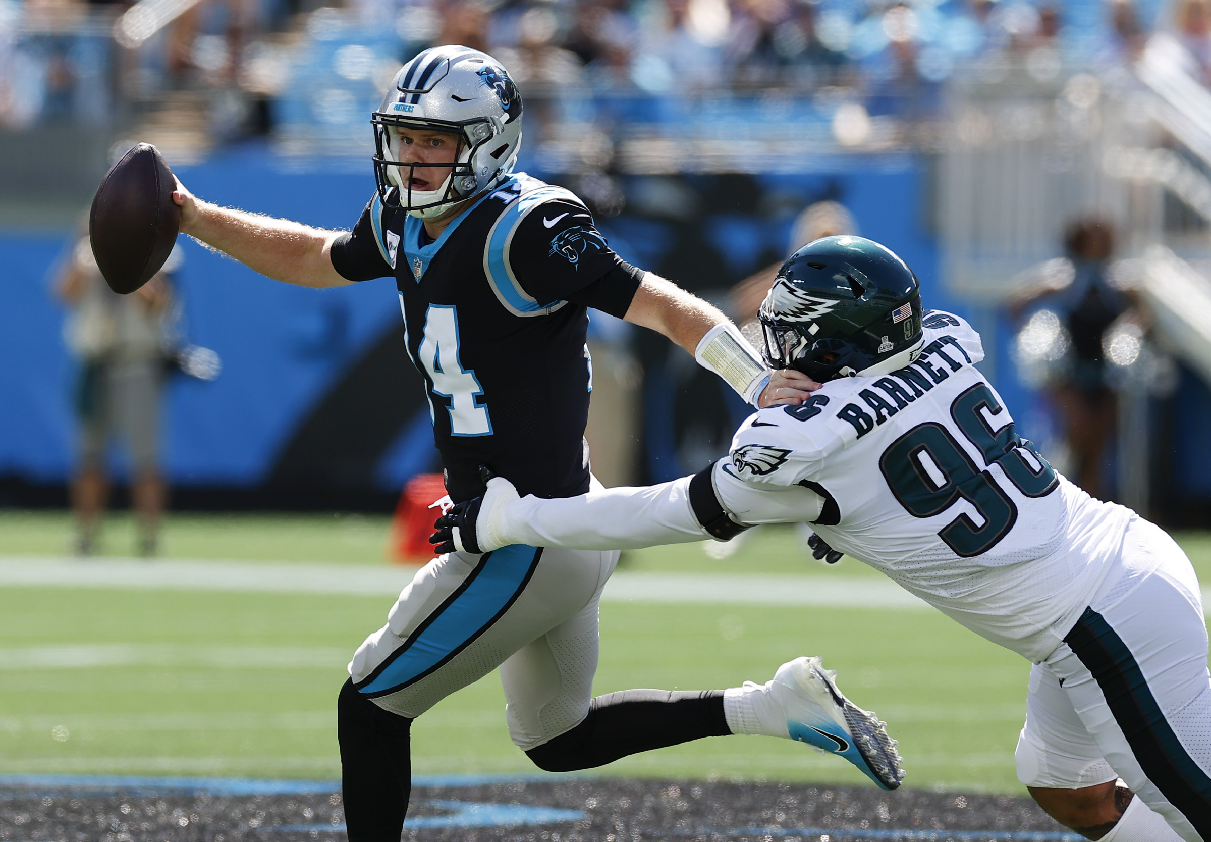 How Eagles' Jalen Hurts, Jordan Mailata kept each other focused after major  mistakes in win over Panthers 