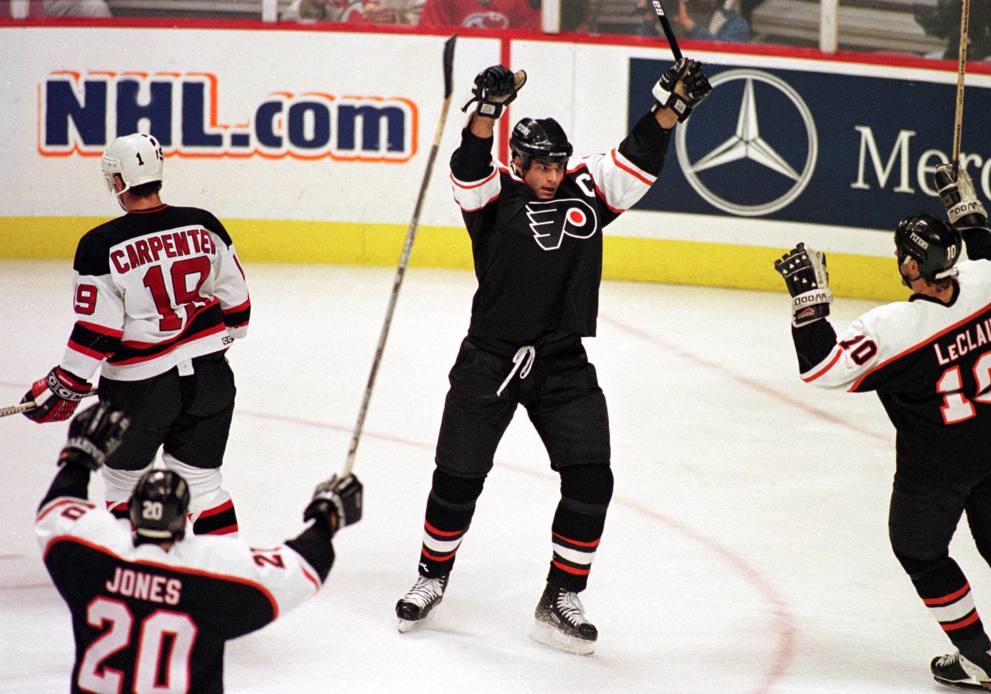 Brind'Amour recalls Lindros' rookie season with Flyers